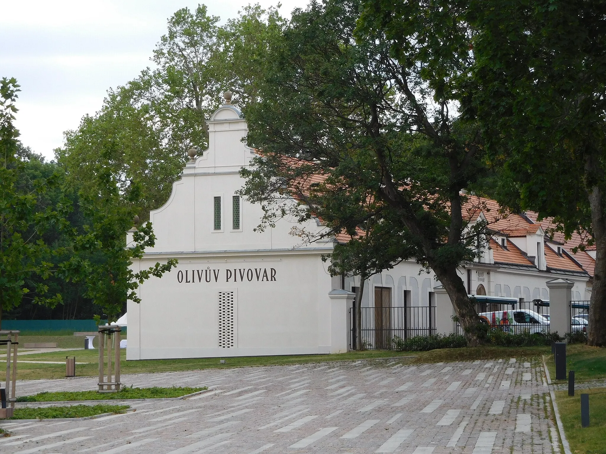 Photo showing: Dolní Břežany - Za Radnicí 739, Olivův pivovar
