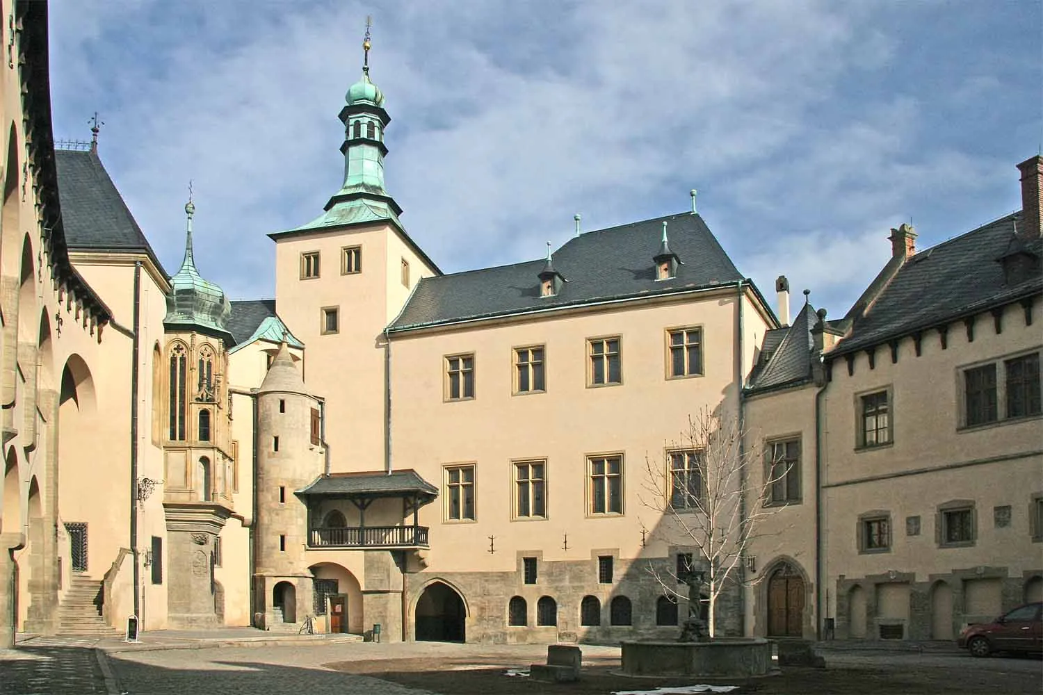 Photo showing: Italian Court in Kutná Hora, Czech Republic.