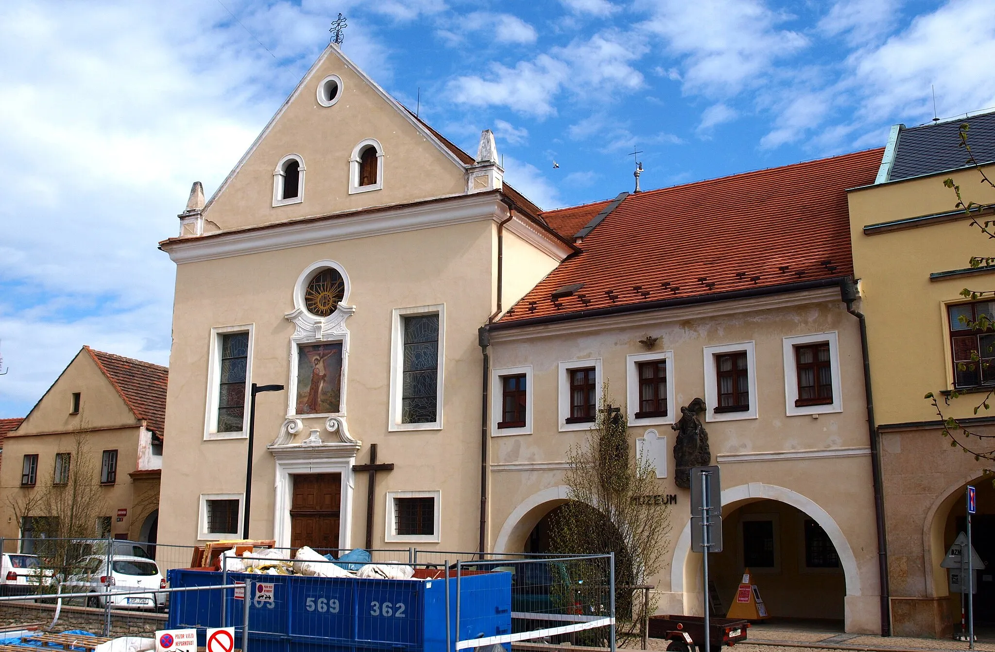 Photo showing: Mělník - kostel Čtrnácti svatých pomocníků
