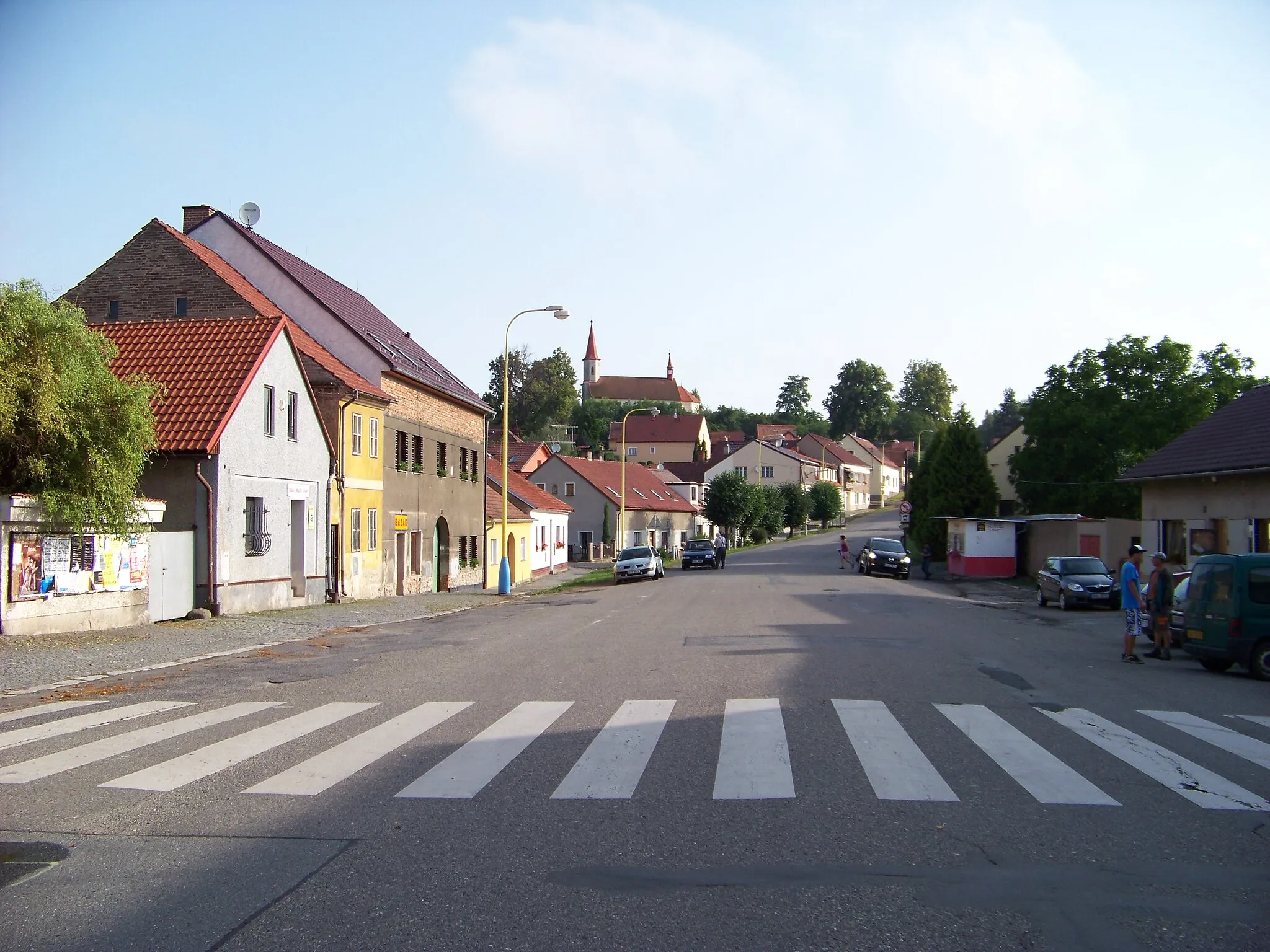 Photo showing: Milín, Příbram District, Central Bohemian Region, the Czech Republic. 11. května street, Saint Wenceslaus church.