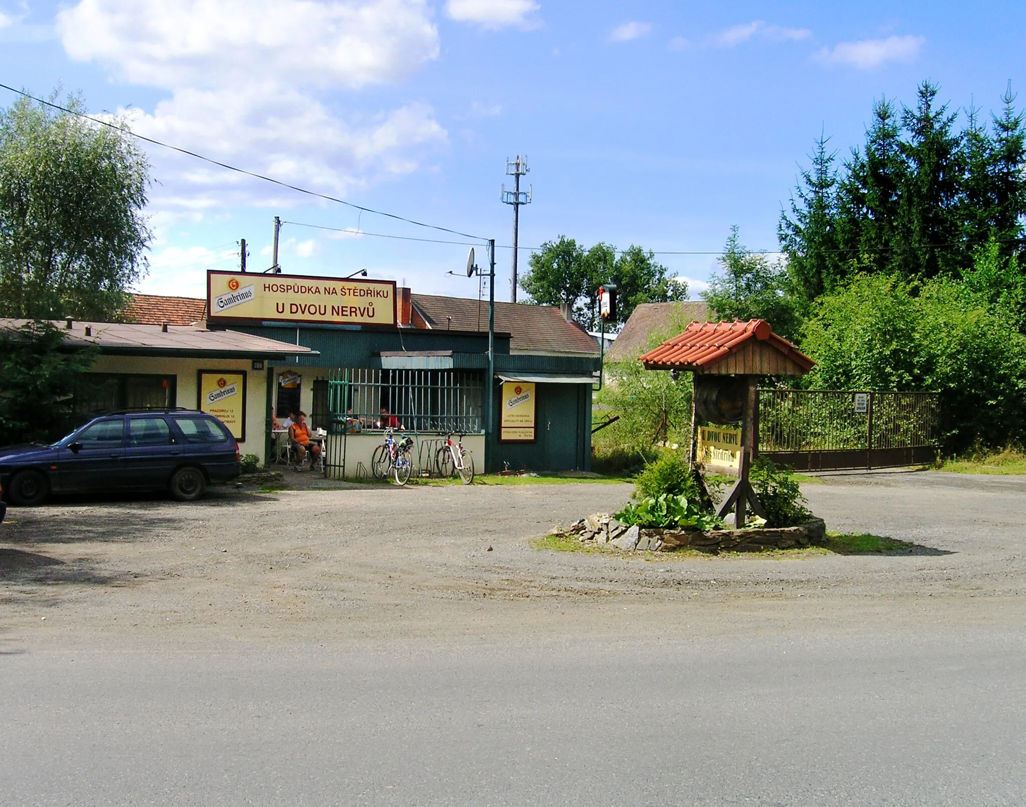 Photo showing: Pub in Štedřík, part of Psáry village, Czech Republic