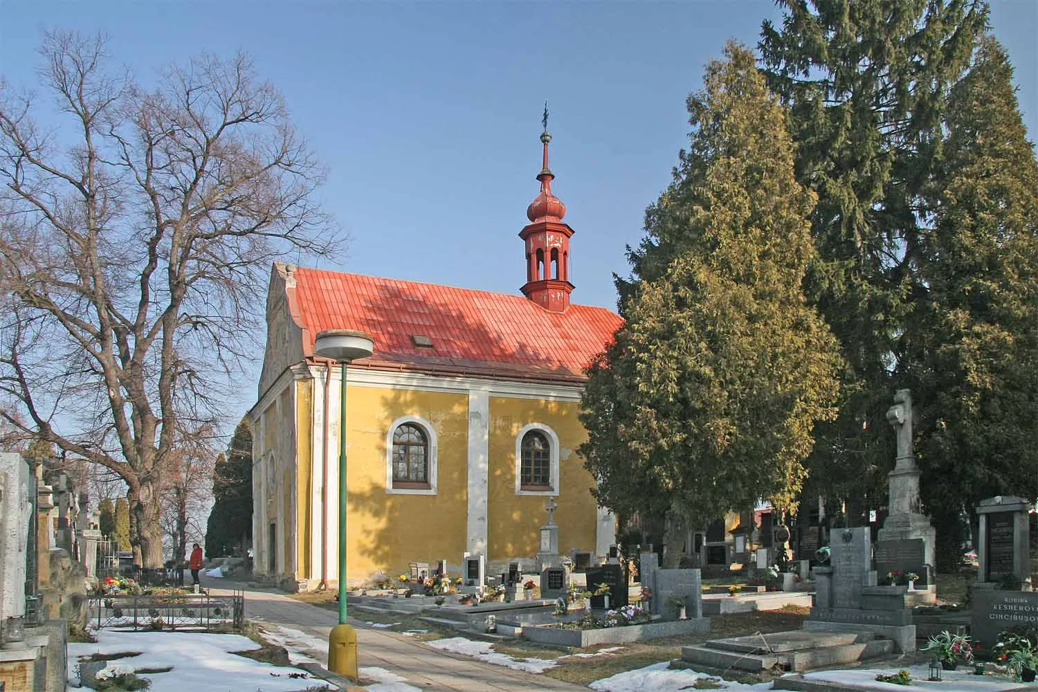 Photo showing: Cemetery church of Our Lady of Seven Dolors in Týnec nad Labem, Kolín District, Czech Republic