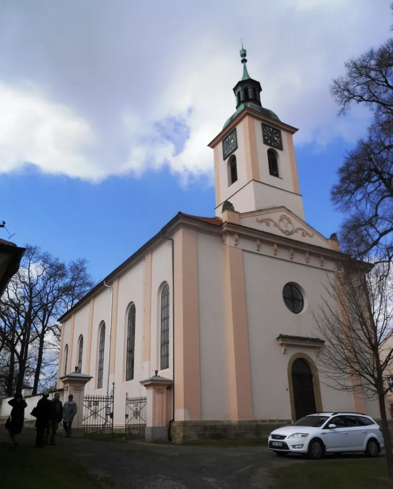 Photo showing: Velim, protestant church (1856)