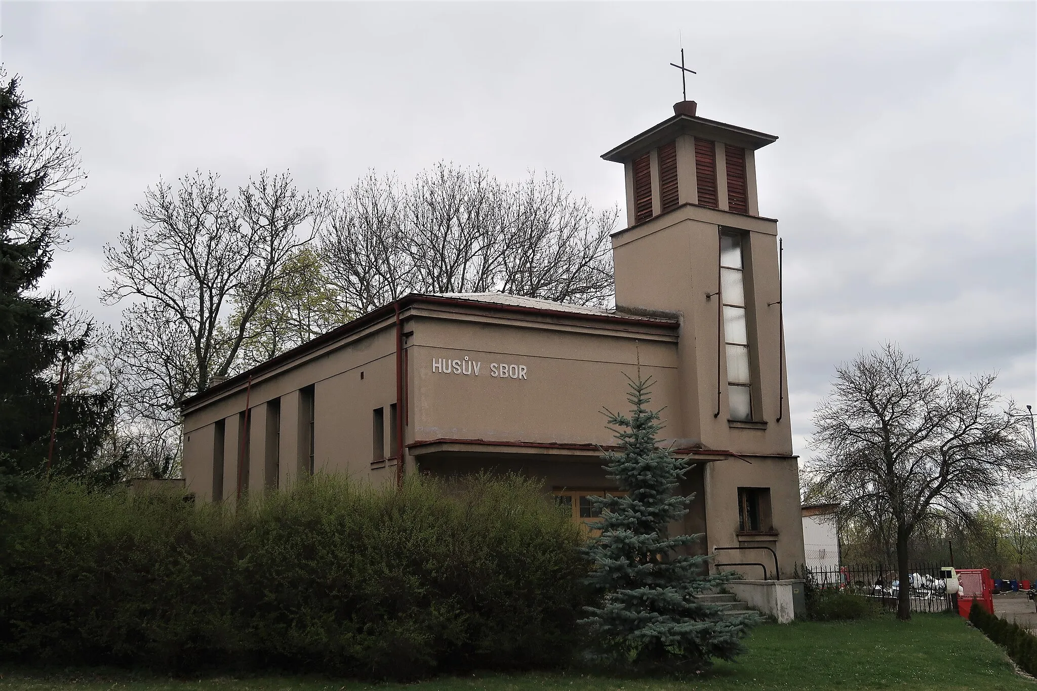 Photo showing: Husitský sbor (1931–1932) v Riegrově ulici severně od náměstí.