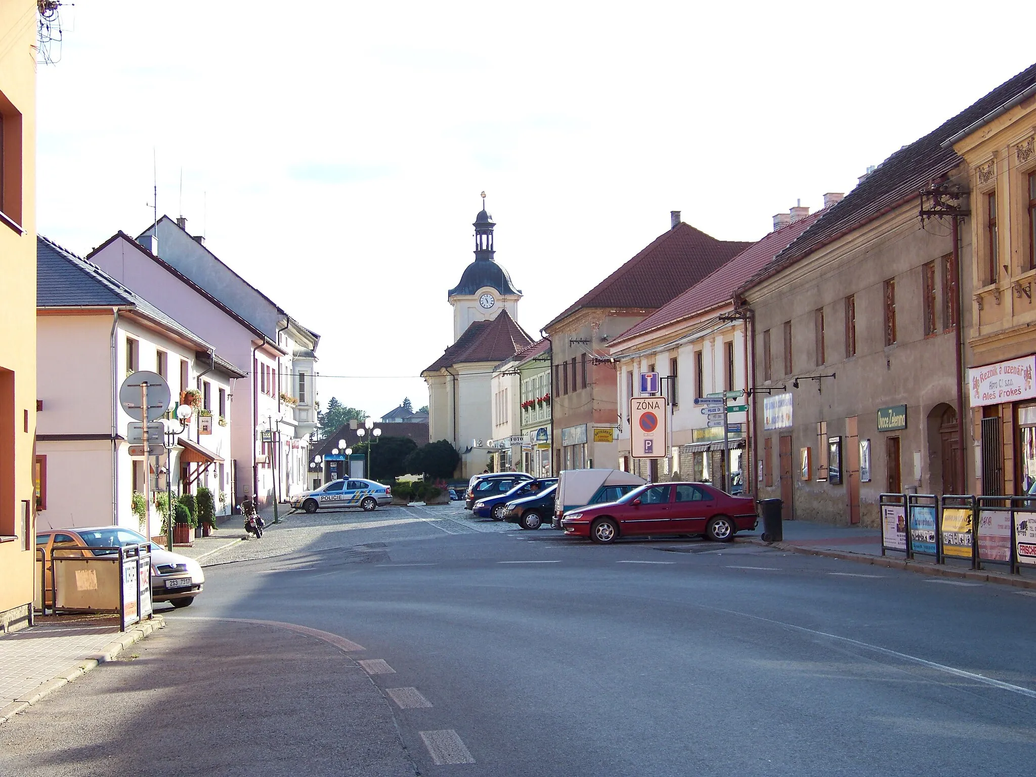 Photo showing: Zdice, Beroun District, Central Bohemian Region, the Czech Republic. Husova street.