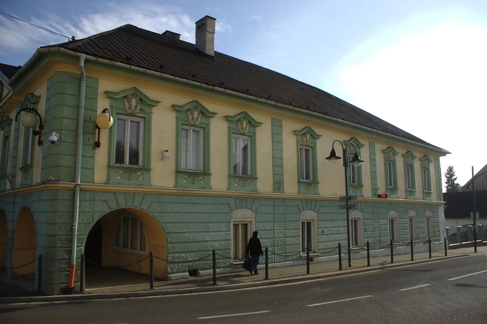 Photo showing: House of the town office and infocenter of Moravský Beround at the Square 9. května, Olomouc District, Czech Republic.