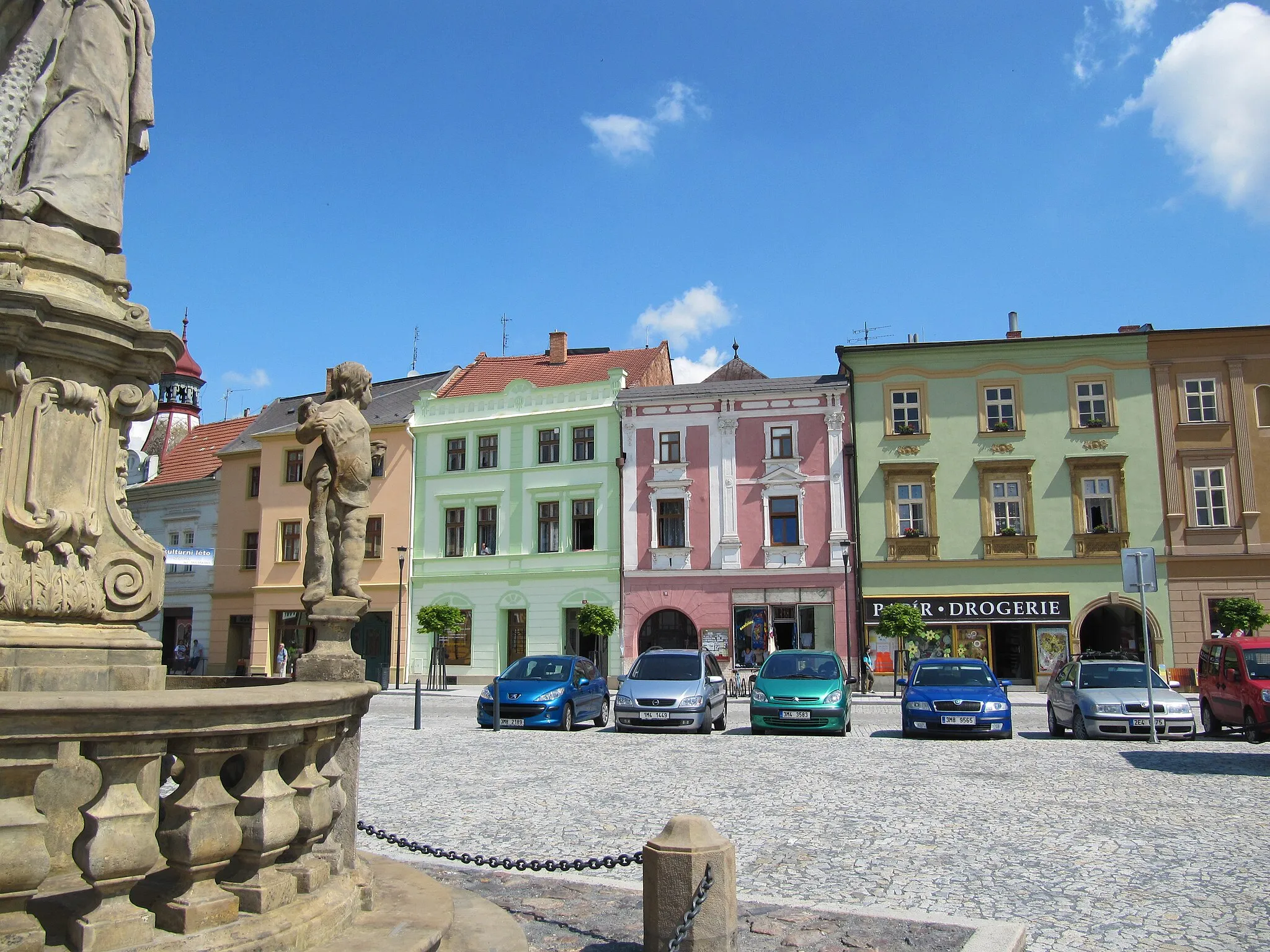 Photo showing: Uničov in Olomouc District, Czech Republic. Square Masarykovo náměstí, eastern side
