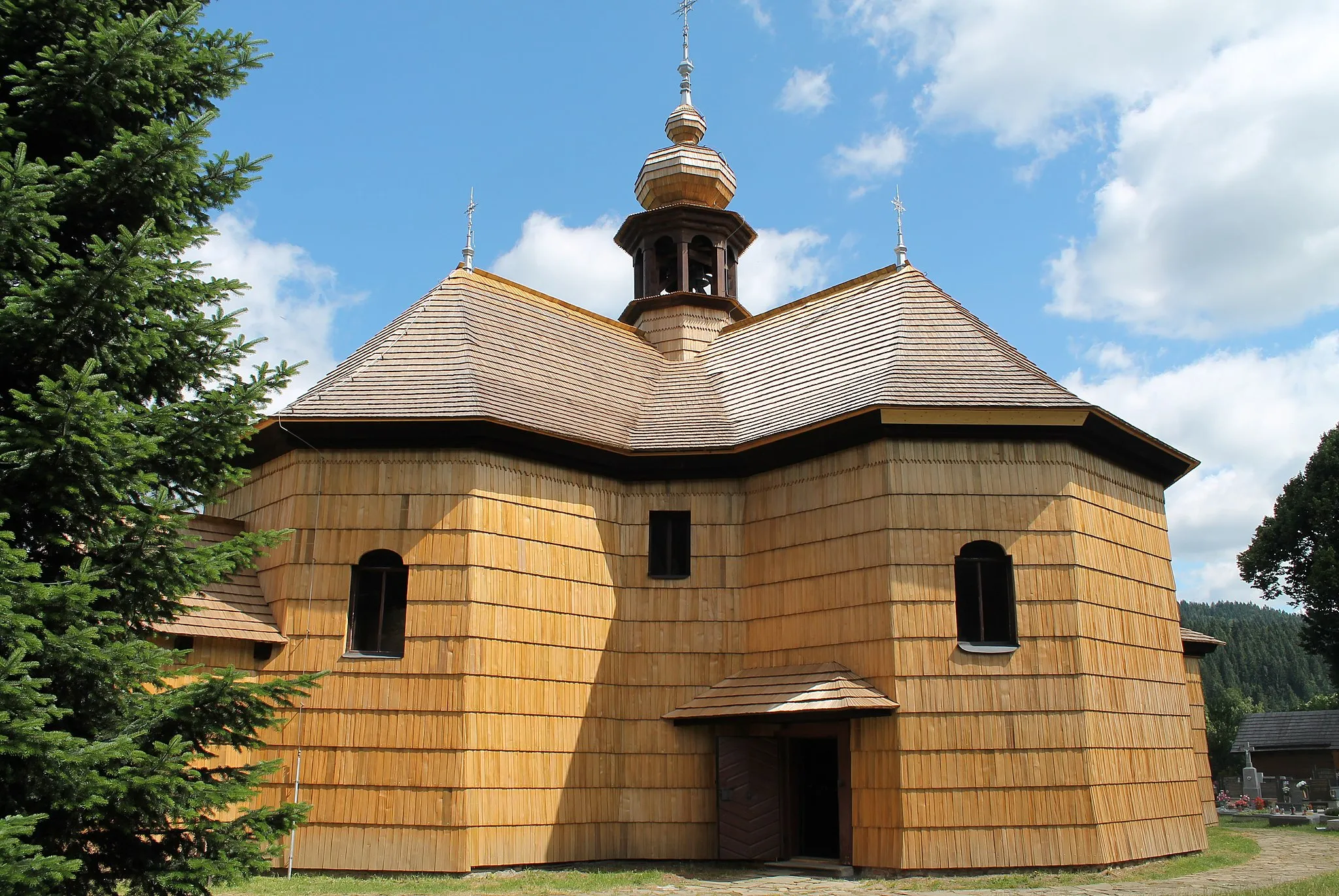 Photo showing: Church of Our Lady of the Snow, Velké Karlovice, Vsetín District, Czech Republic