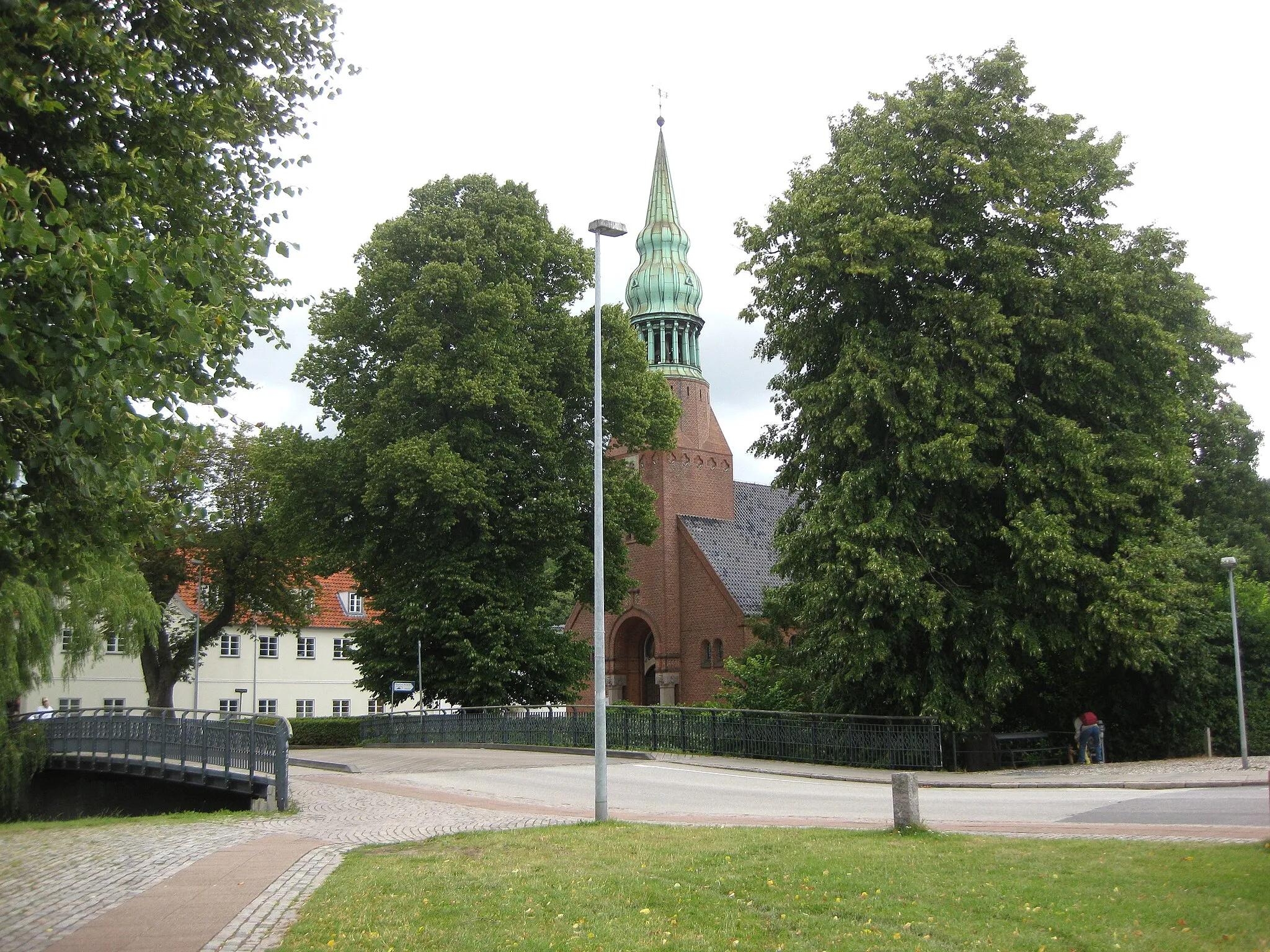 Photo showing: View at the church in the town "Frederiksværk". The town is located in North Zealand, east Denmark.