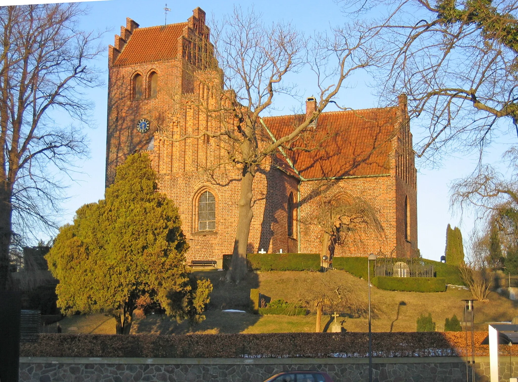 Photo showing: Lyngby church, Kongens Lyngby Parish, Sokkelund Herred, Copenhagen County, Denmark