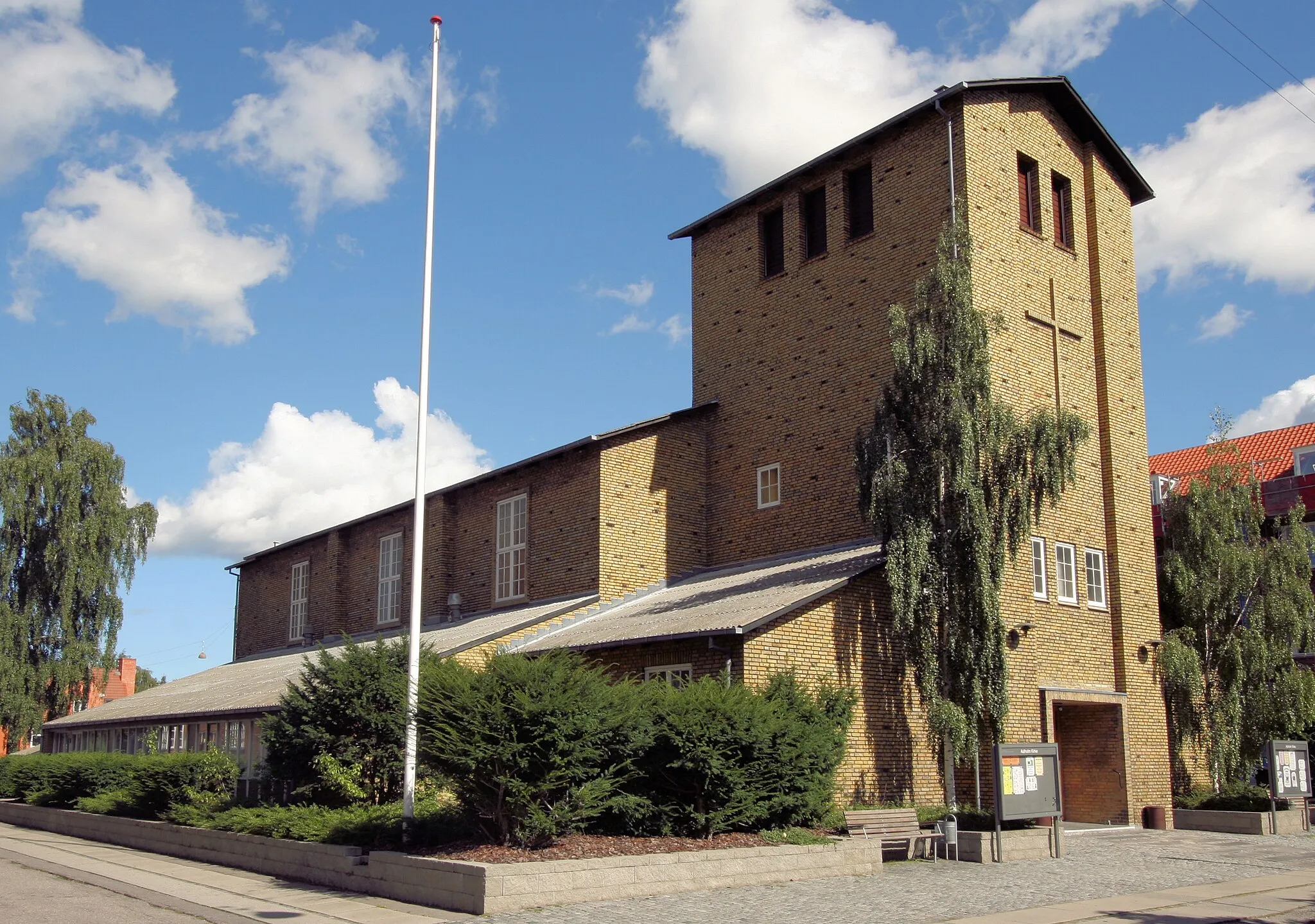 Photo showing: Aalholm Kirke in Copenhagen, Denmark.

Exterior.
