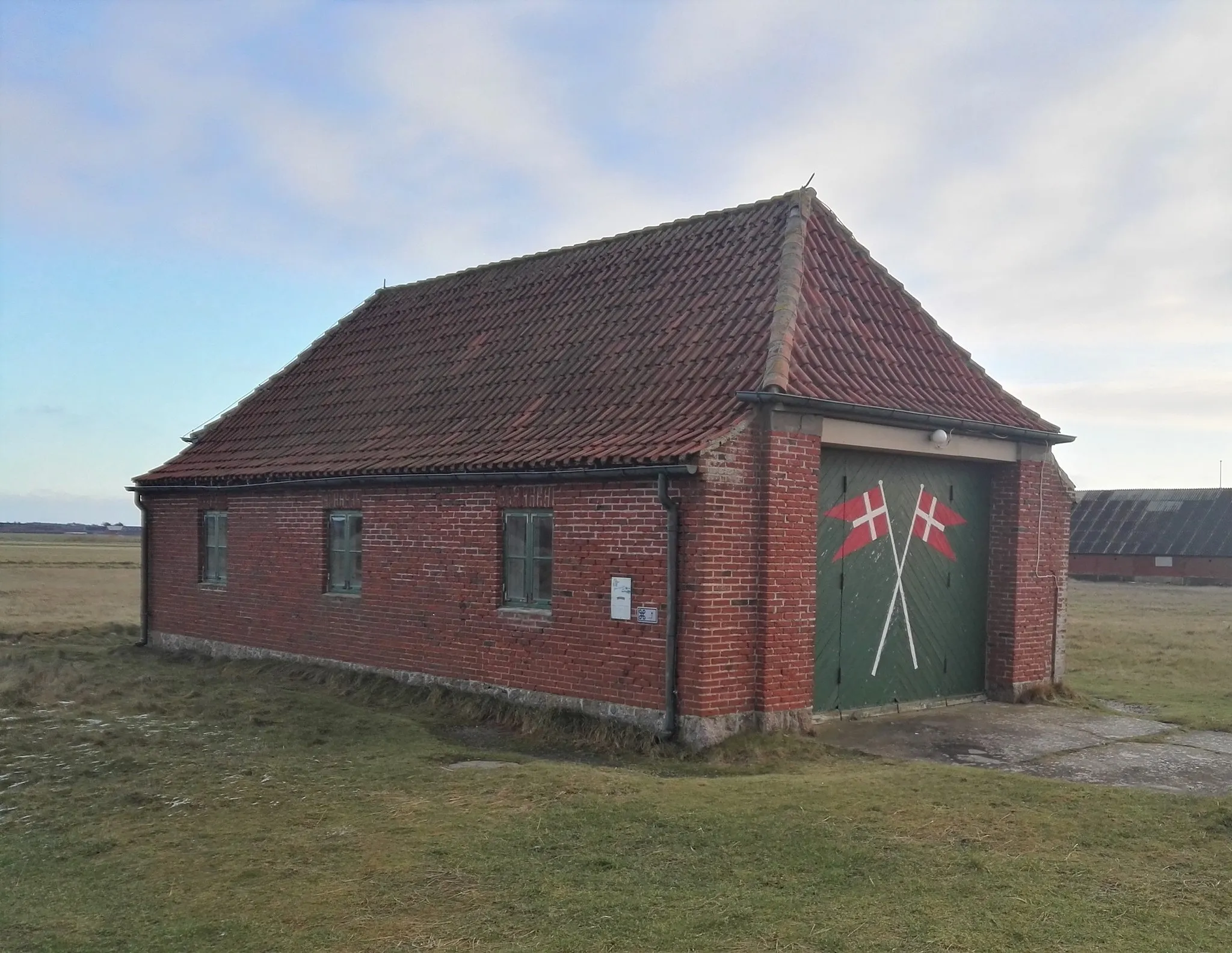 Photo showing: Flyvholm Redningsstation ved Harboøre, nu museum med den gamle redningsbåd