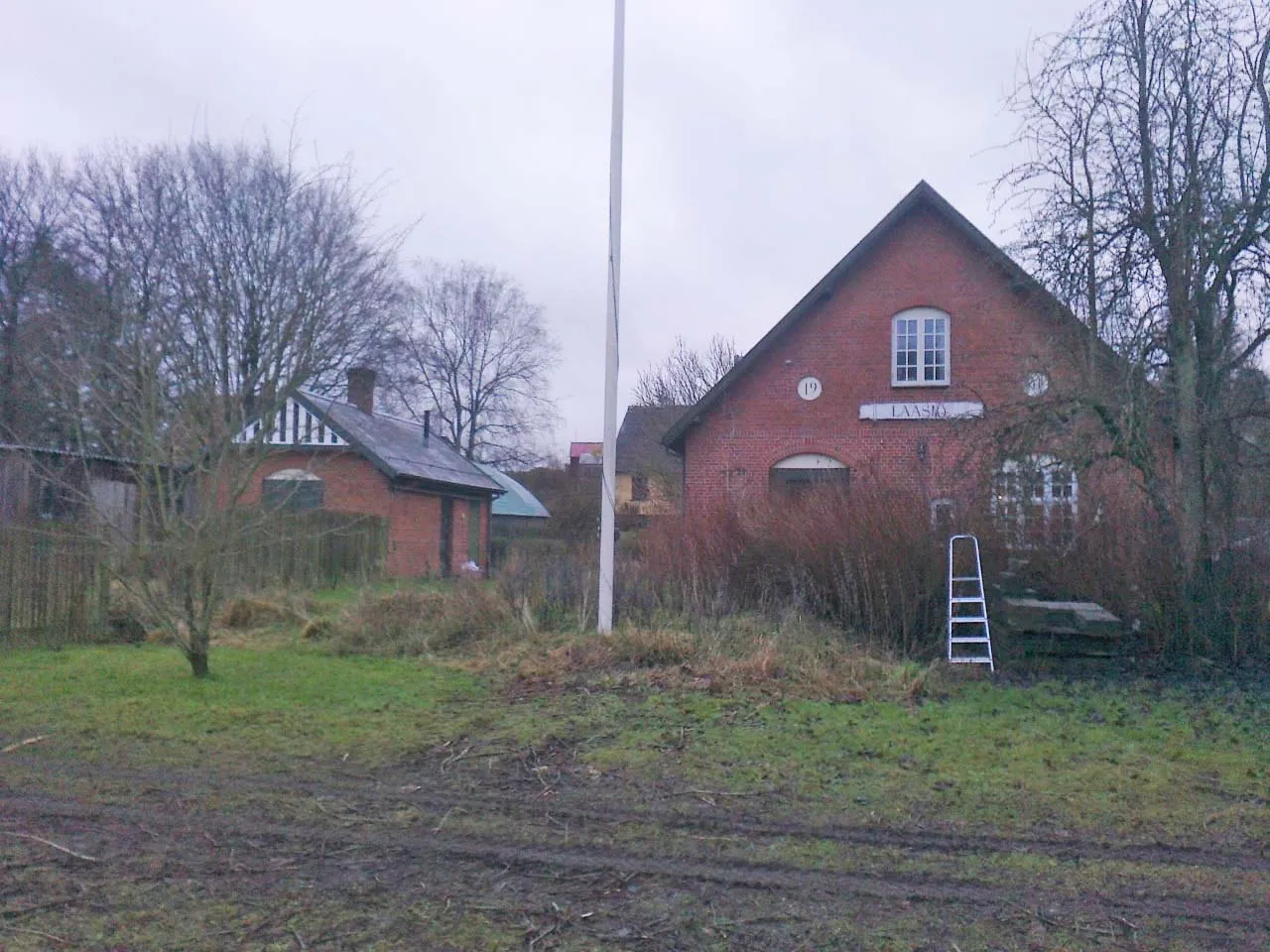Photo showing: Laasby station på den nedlagte Hammelbane