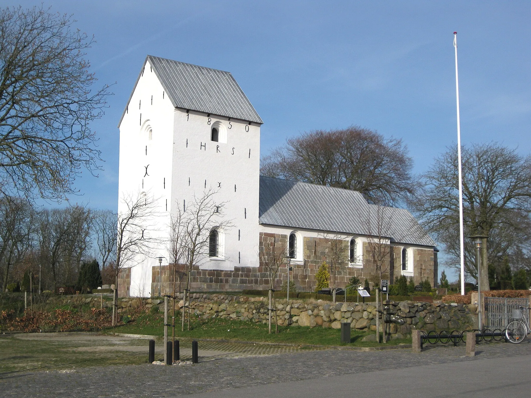 Photo showing: The church "Aaby Kirke" in the small town "Aabybro". The town is located in North Jutland, Denmark.