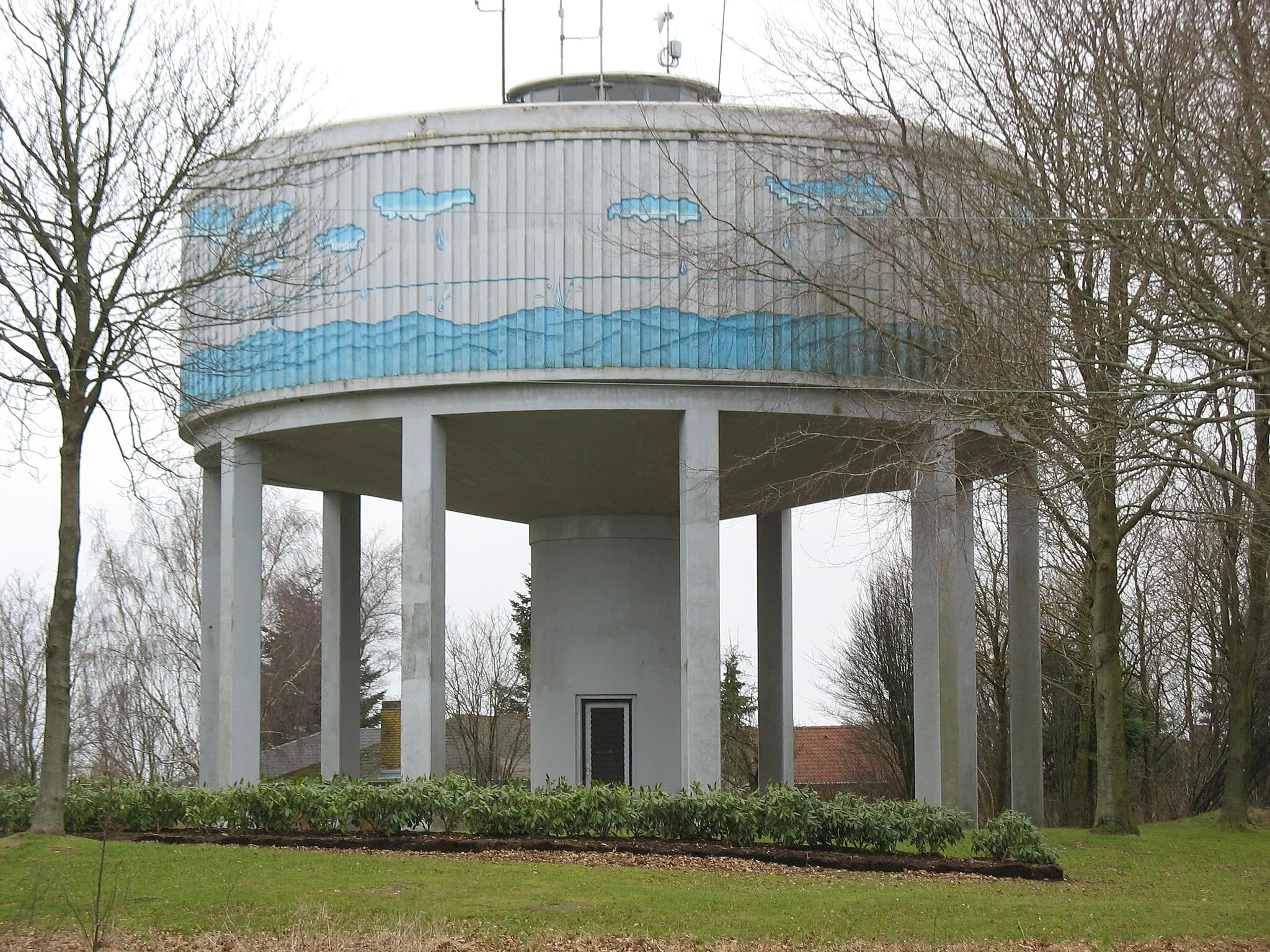 Photo showing: The water tower of the town "Brønderslev". The town is located in North Jutland, Denmark.
