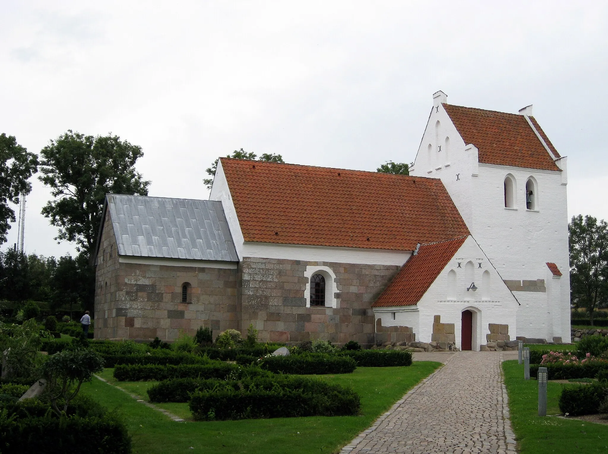 Photo showing: Klarup Kirke, Aalborg Kommune