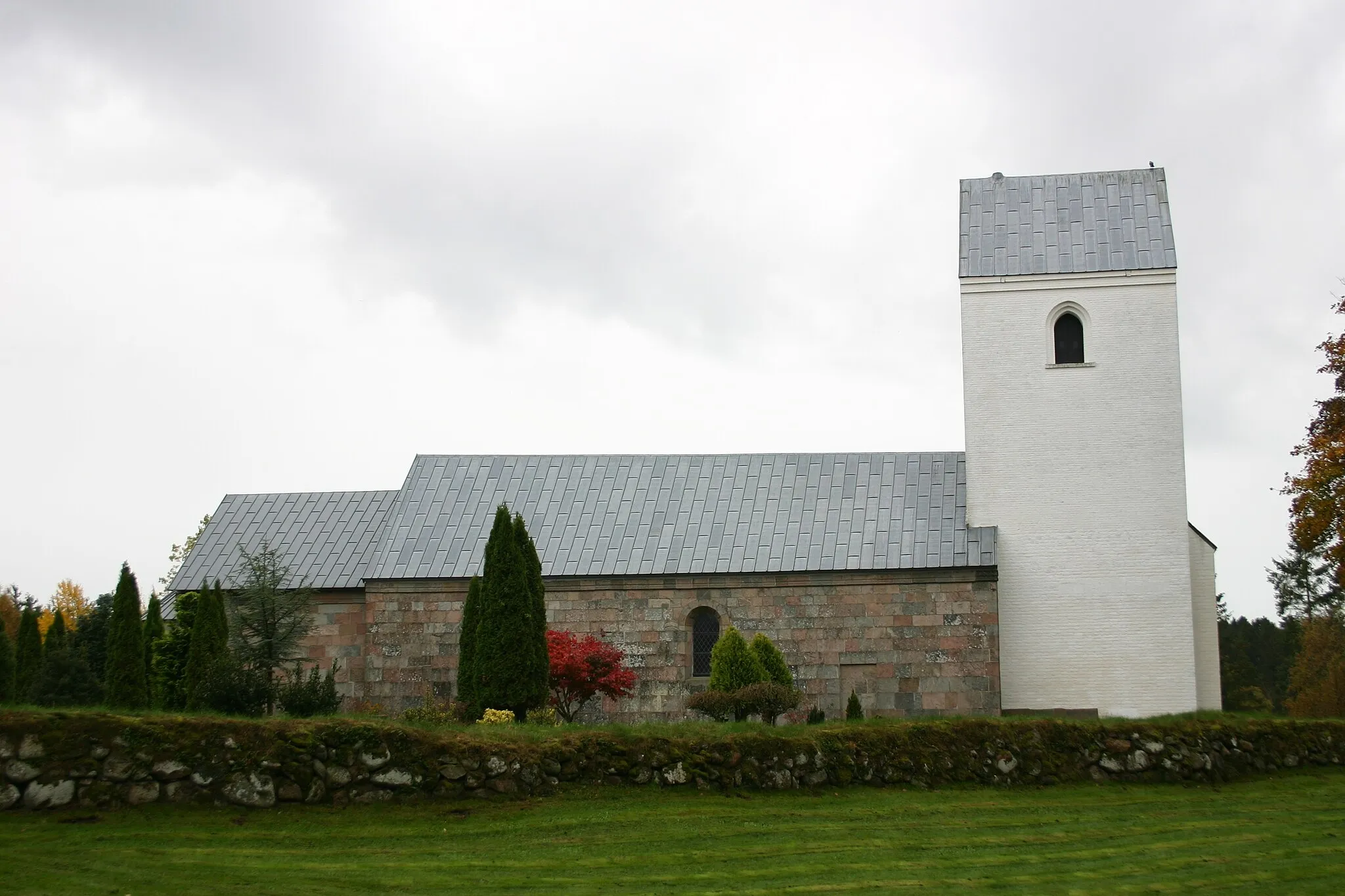 Photo showing: Sulsted Church seen from North.