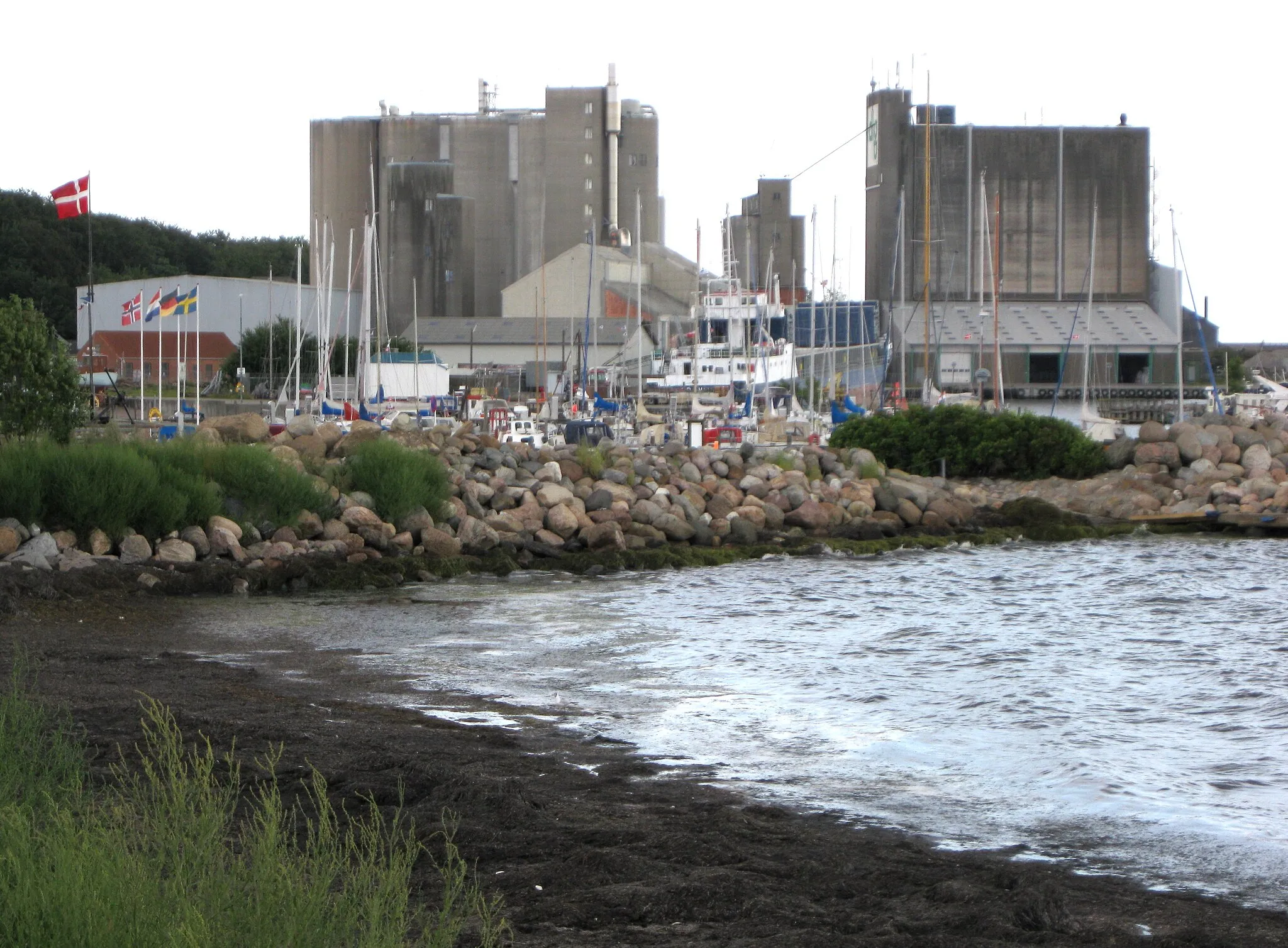 Photo showing: The habour of the small town "Faxe Ladeplads". The town is located on South Zealand in east Denmark.