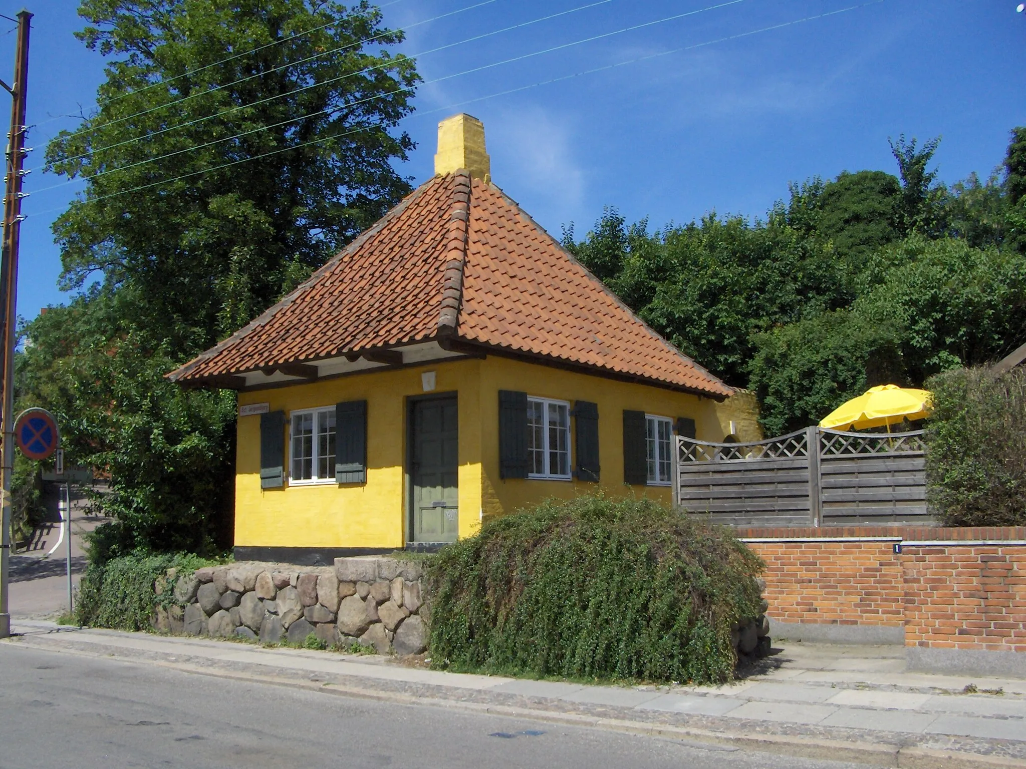 Photo showing: Accisebod på Sanct Jørgensbjerg 1 i Kalundborg