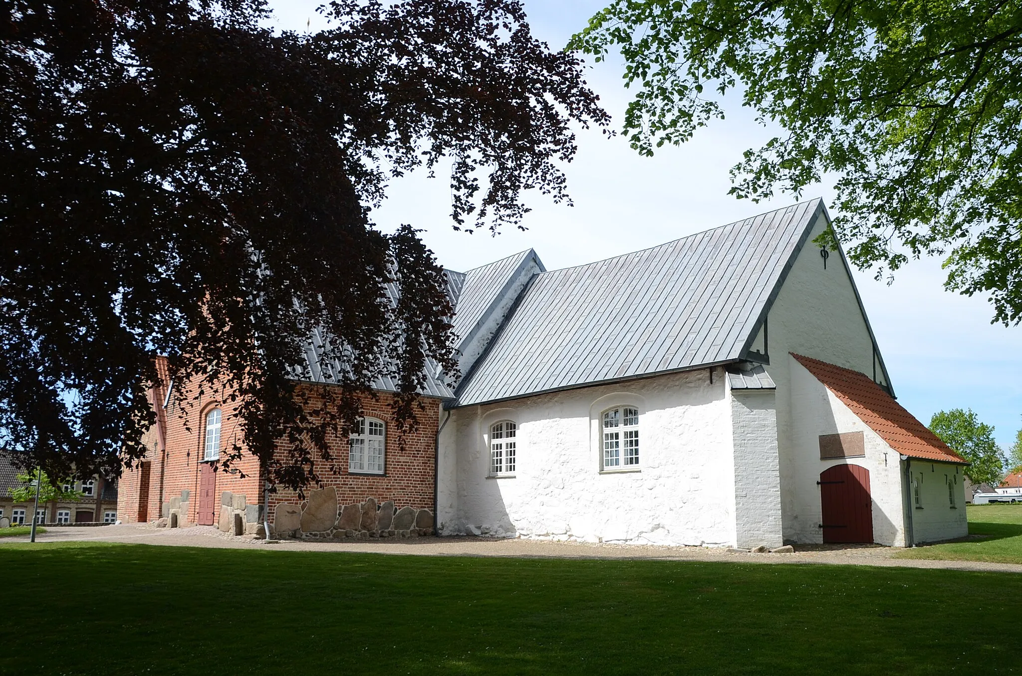 Photo showing: Løjt Kirke