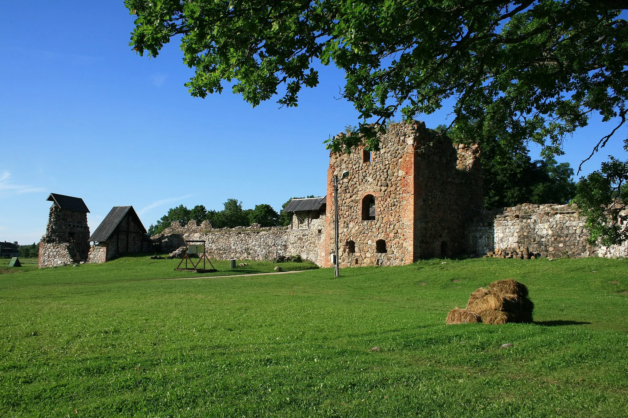 Photo showing: Karksi Castle, Karksi-Nuia