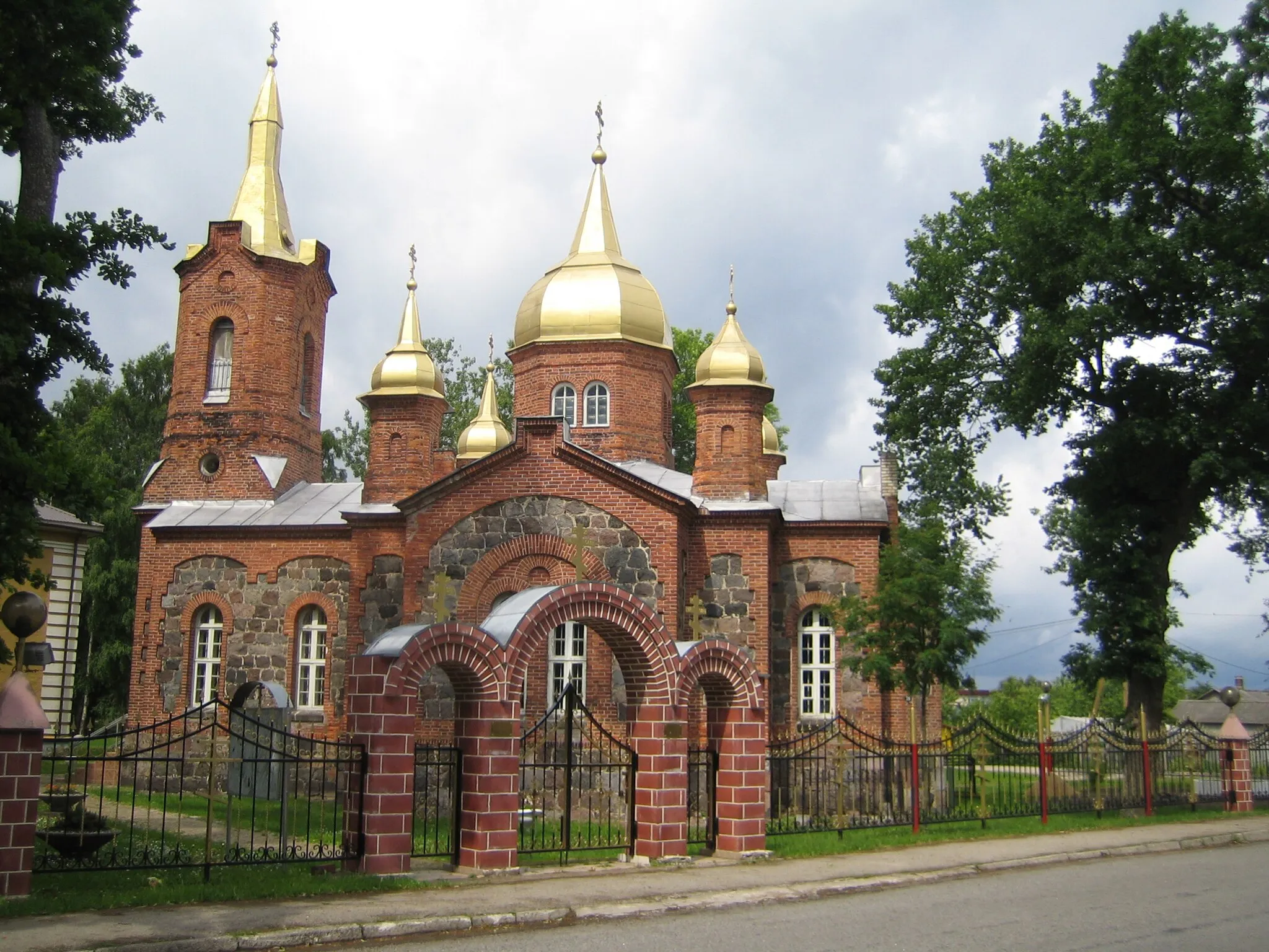 Photo showing: Püha Kolmainsuse Ainuusu kirik Mustvees