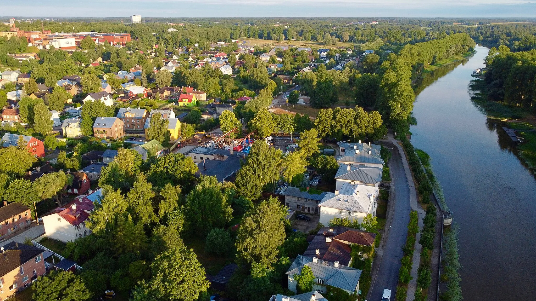 Photo showing: Aerial view of northern half of Supilinn in Tartu, Estonia