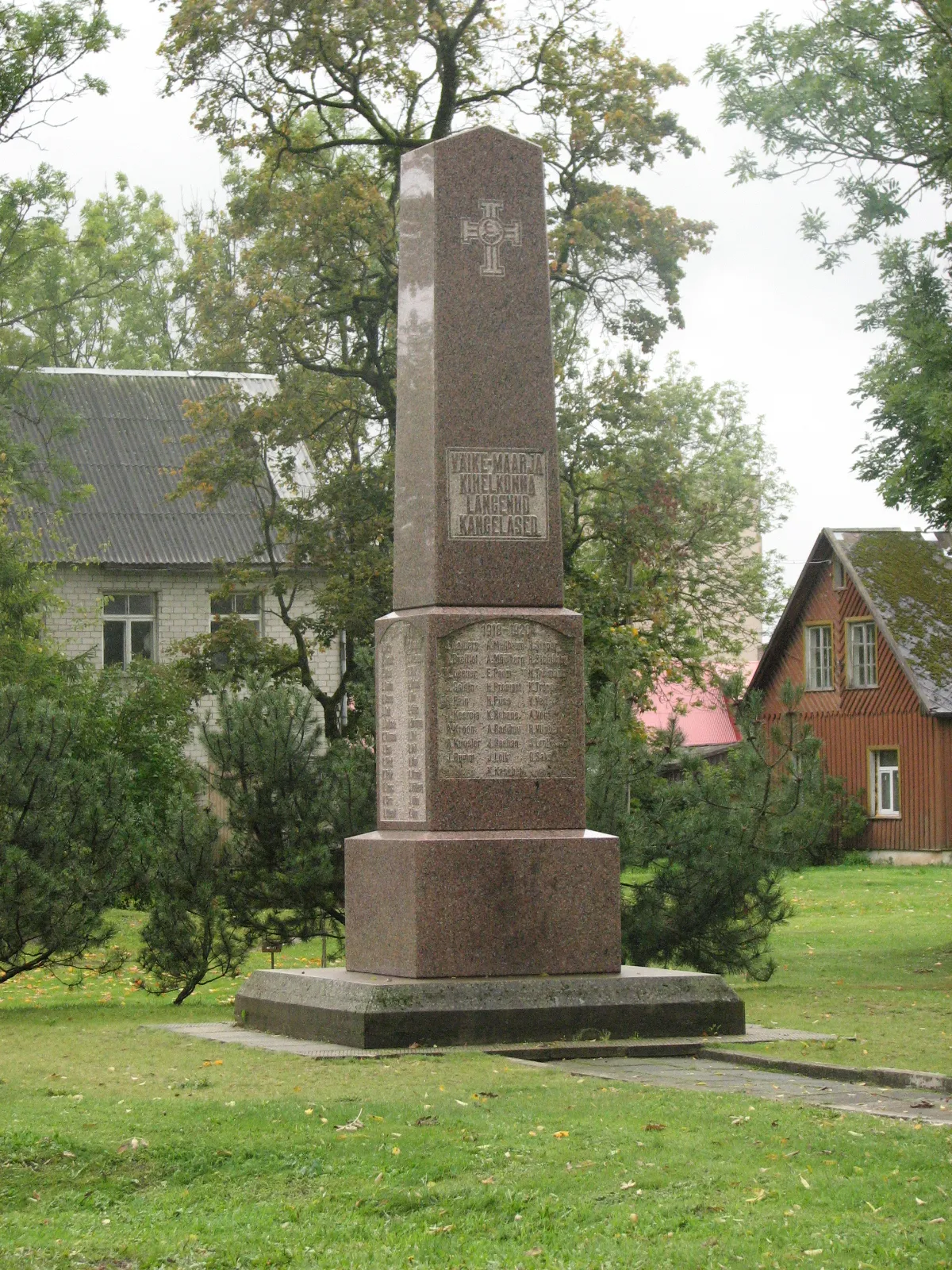 Photo showing: Statue of Estonian War of Independence in Väike-Maarja, Estonia