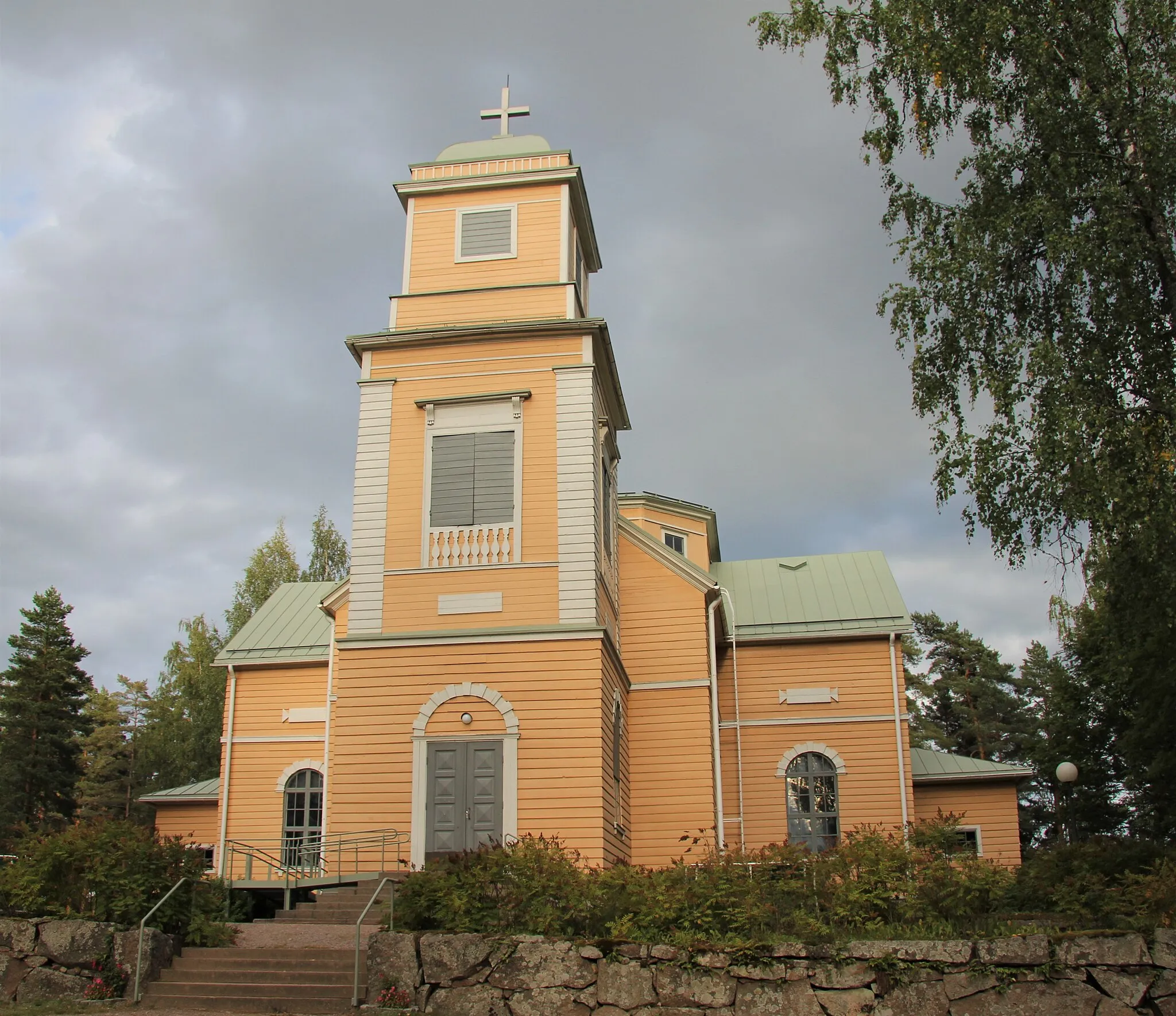 Photo showing: This is a photo of a monument in Finland identified by the ID 'Artjärvi Church' (Q11852793)