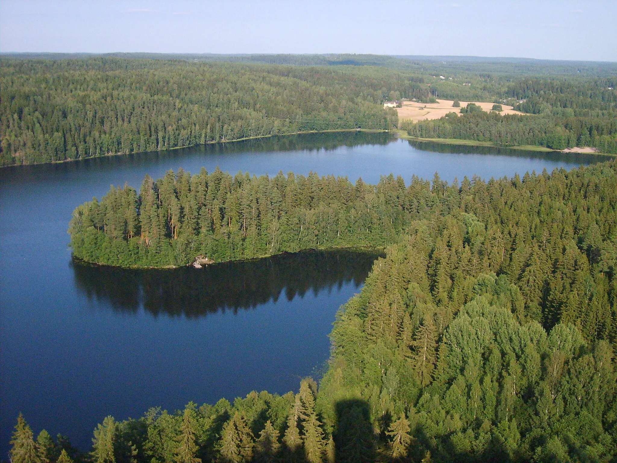 Photo showing: View of the Aulanko Nature Reserve next to Hämeenlinna, Finland from  the top of the tower there