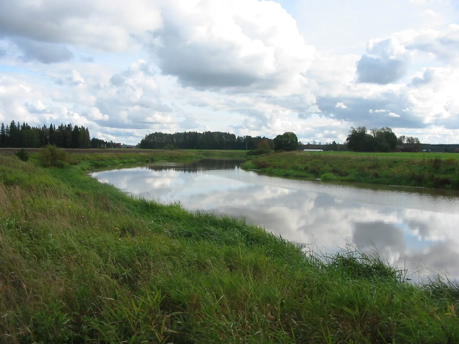 Photo showing: River Loimijoki in Kauhanoja, Loimaa, Finland Proper
