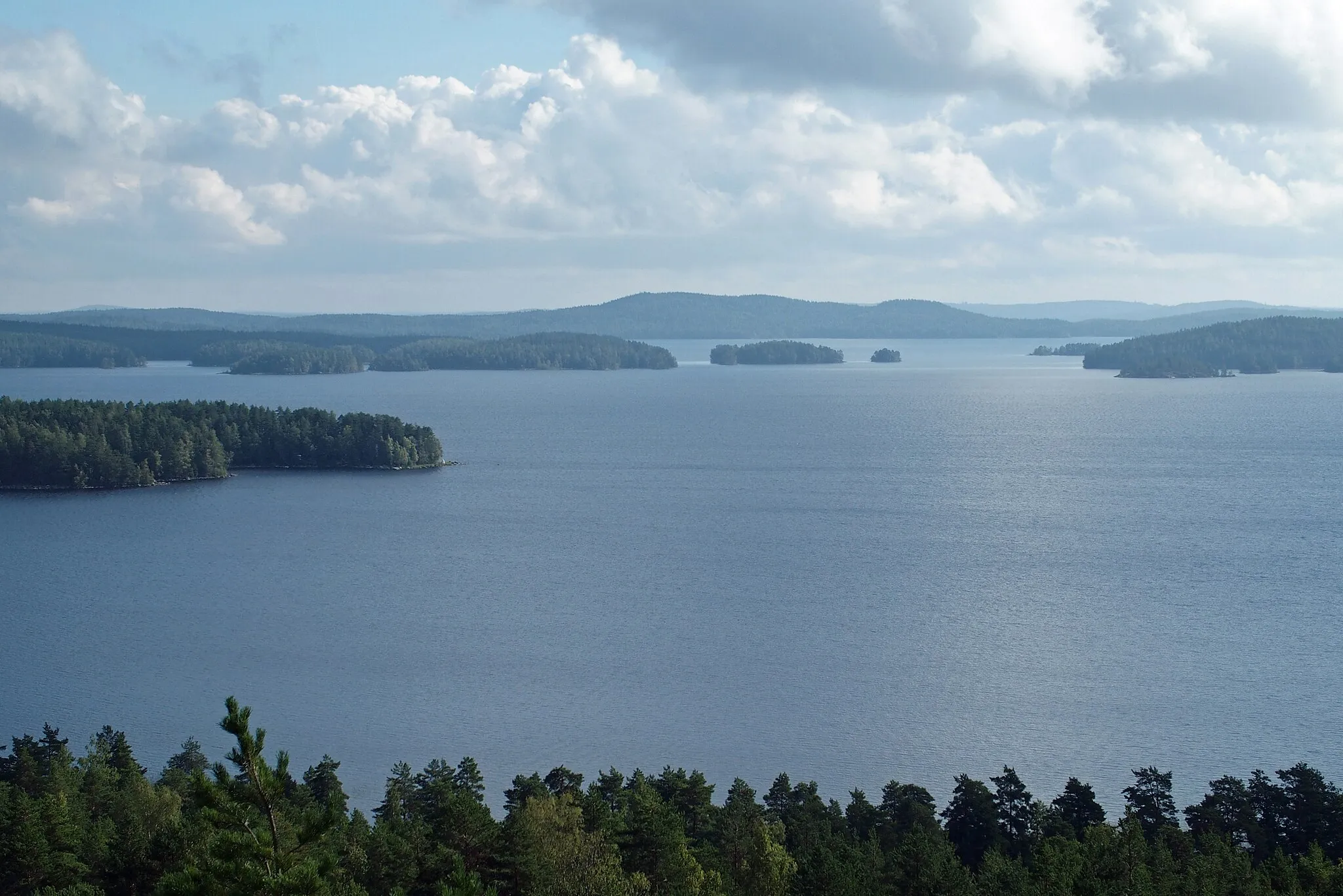 Photo showing: Päijänne lake seen from Kullasvuori towers in Padasjoki Finland