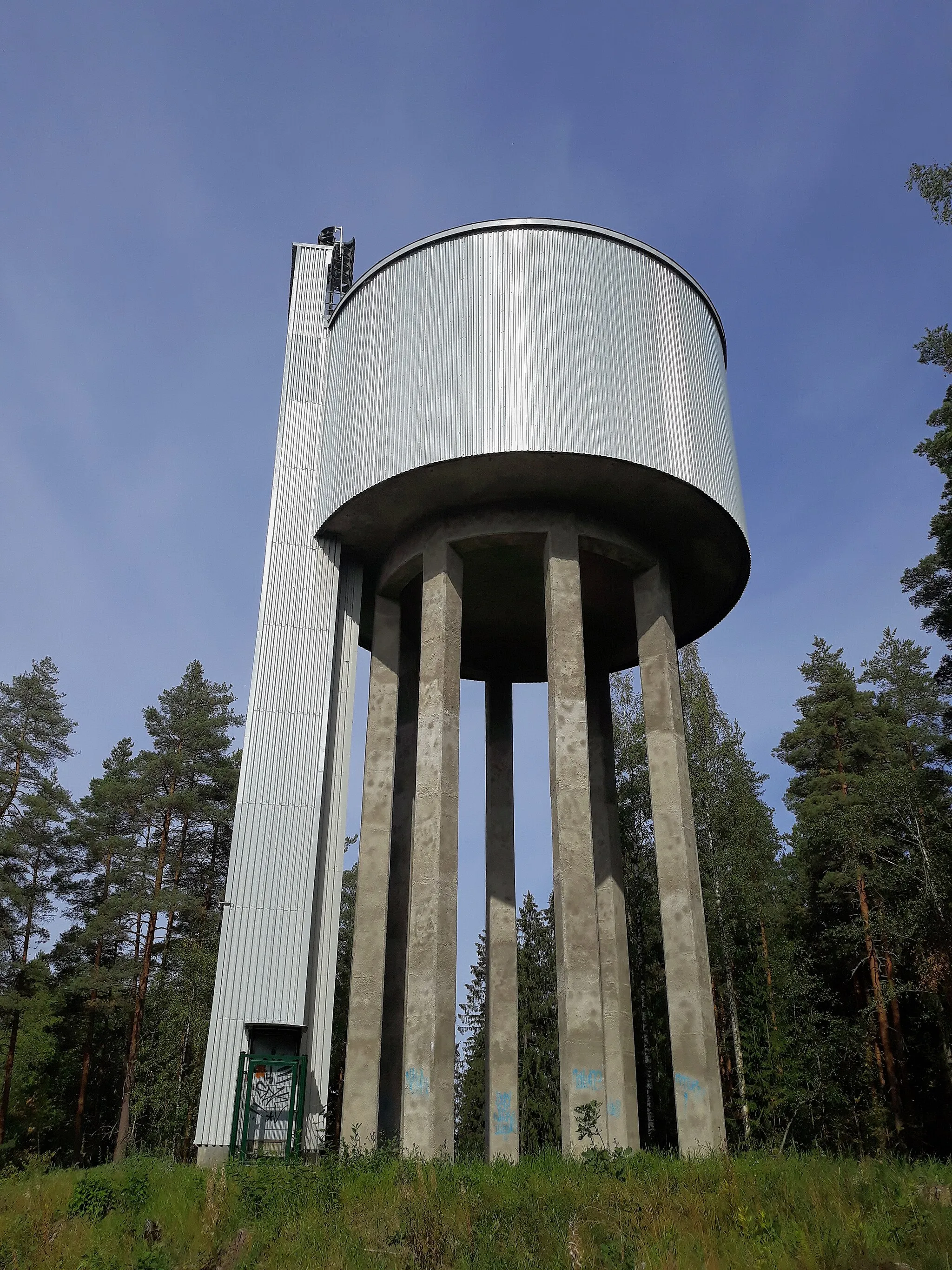 Photo showing: Kellokoski water tower in Kellokoski, Tuusula, Finland.
