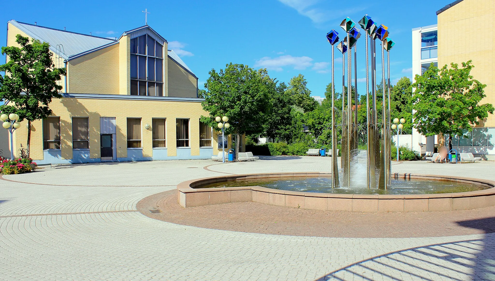 Photo showing: The Temple of Sion and Sampolanaukio Square in Kerava, Finland.