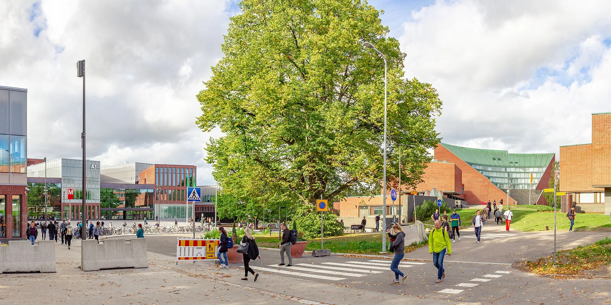 Photo showing: Aalto University Otaniemi