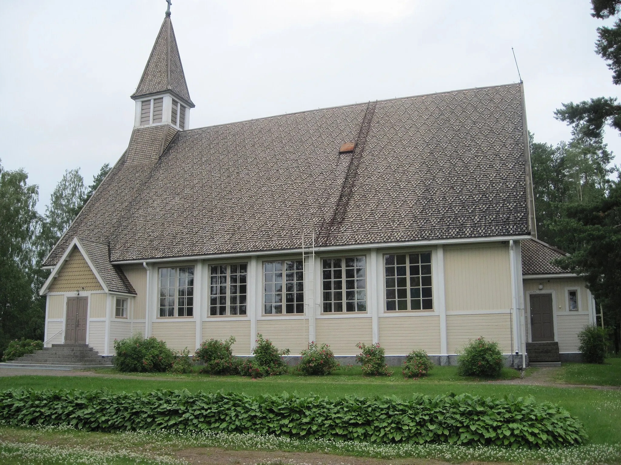 Photo showing: Kihniön kirkko kesällä 2012
