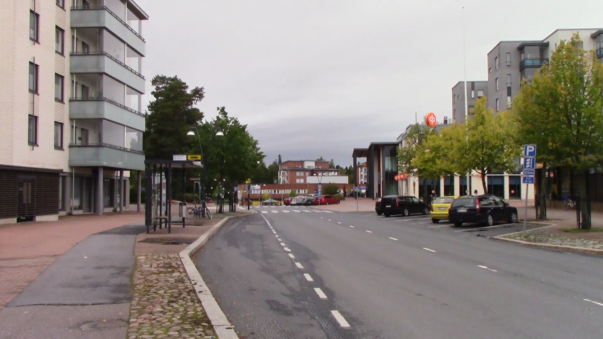 Photo showing: Suuppa area at Naistenmatka district in Pirkkala, Finland. The picture is taken from Suupantie road.