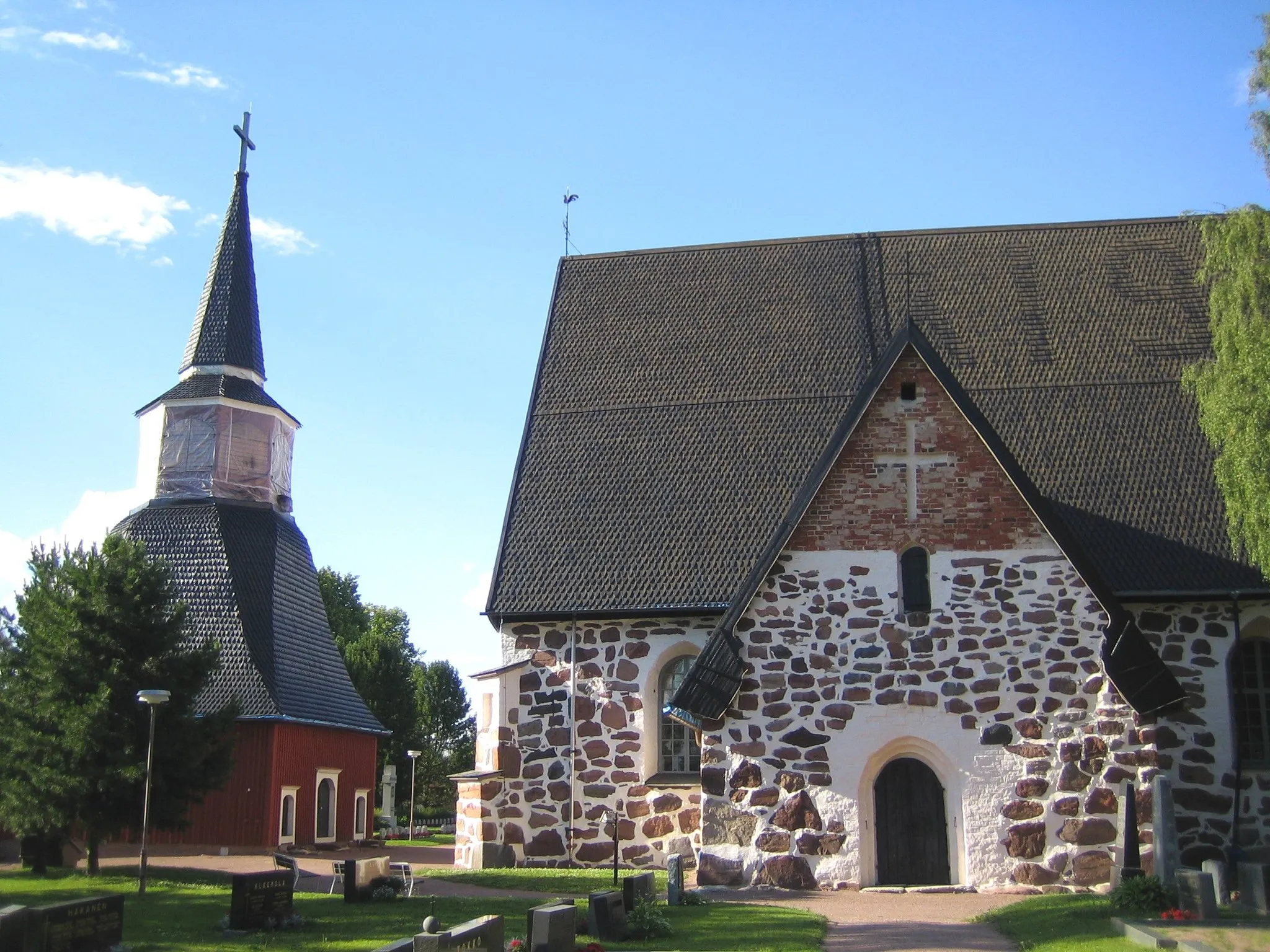 Photo showing: Ulvila Church and Belfry (on the left) in Ulvila, Finland