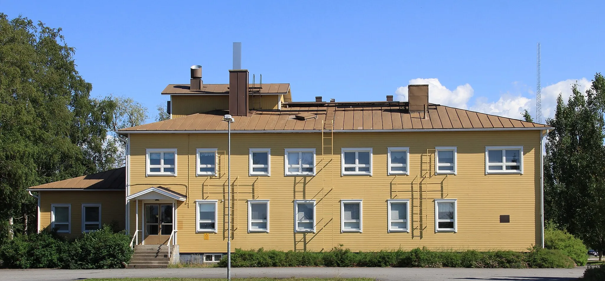 Photo showing: Lohtaja former city hall, Lohtaja village, Kokkola, Finland. - Seen from northwest.