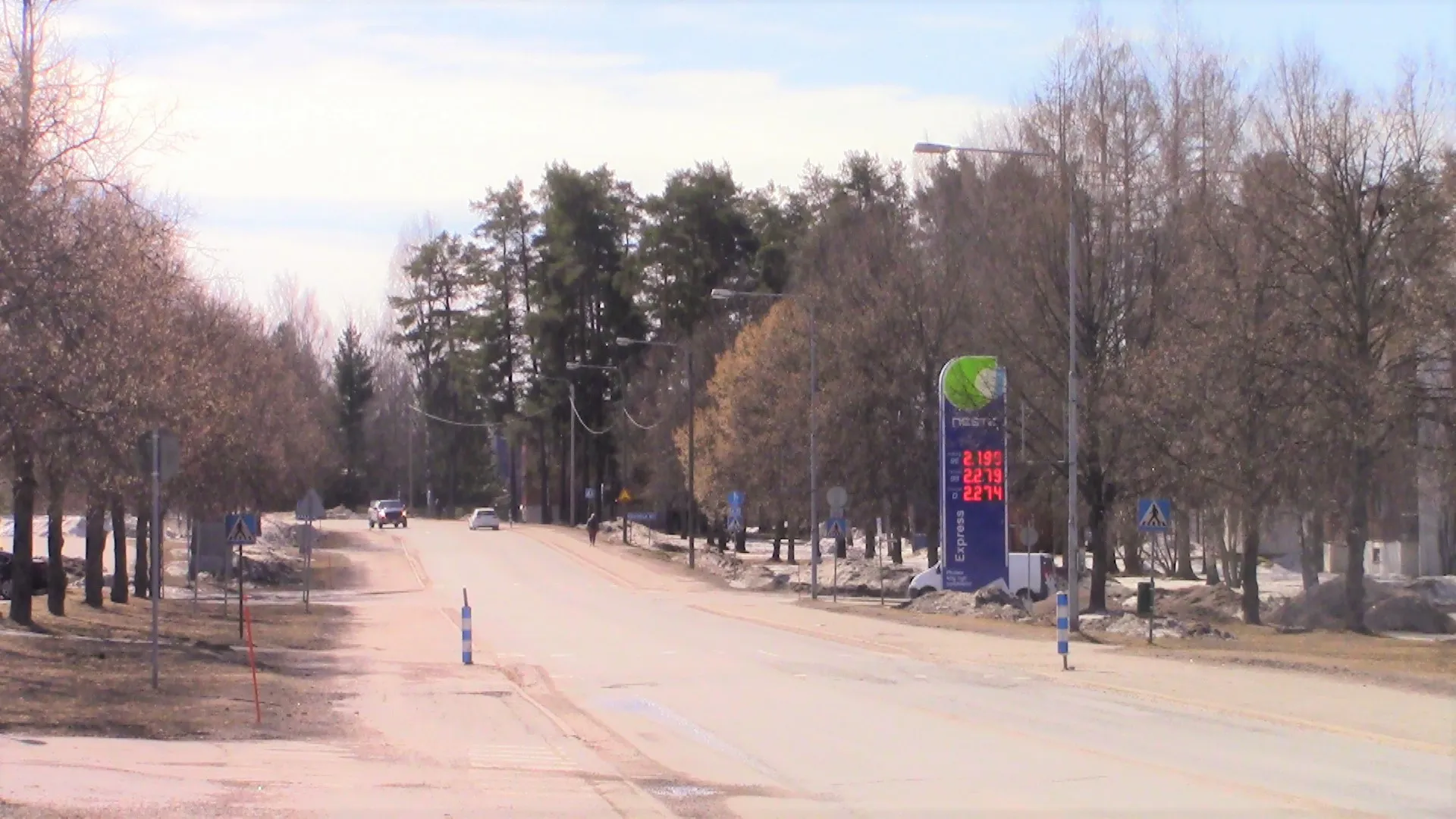 Photo showing: Regional road 381 seen southbound in Mäntyharju, Finland. The road runs from Mäntyharju to Kauria in Mikkeli.