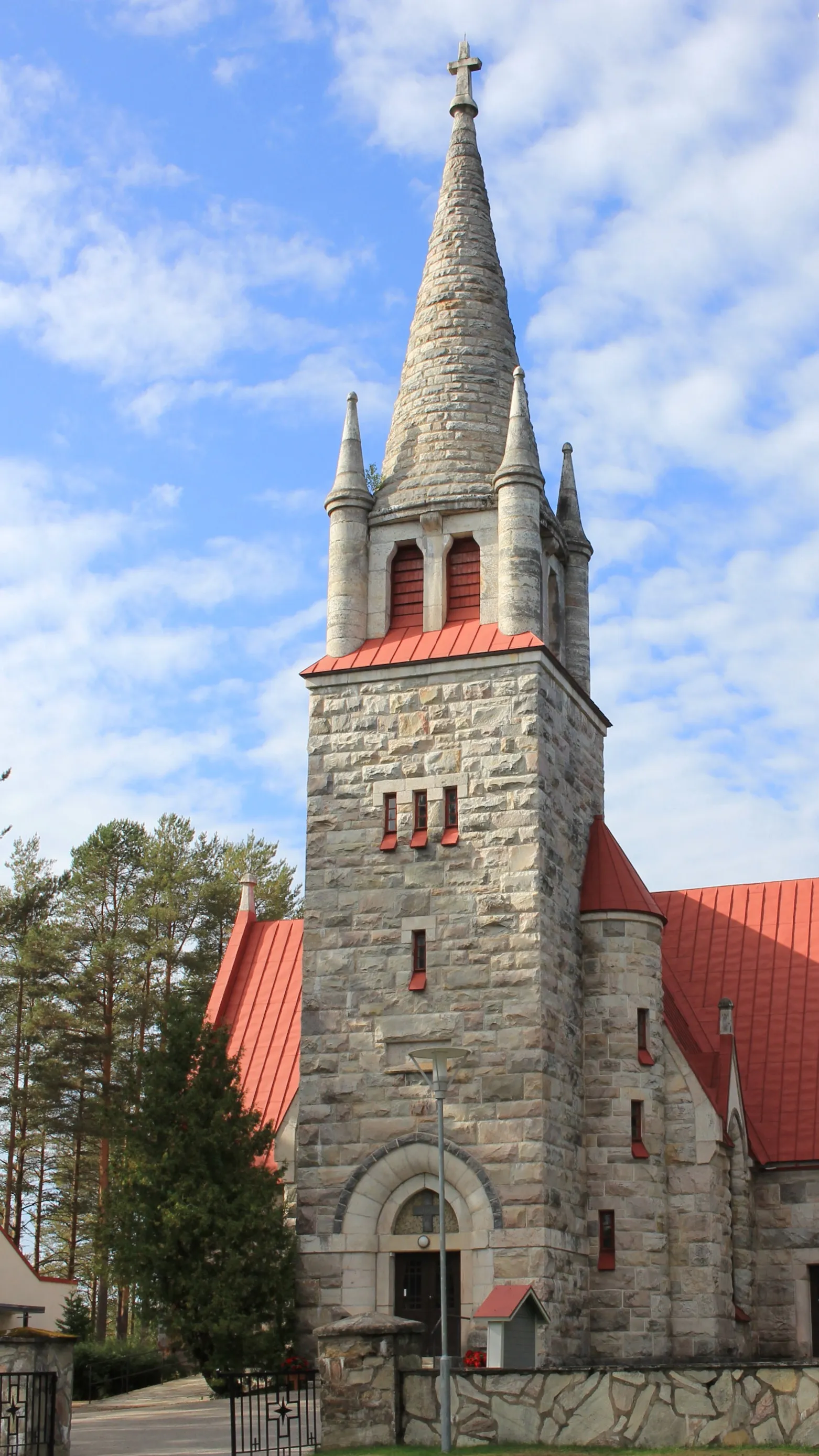 Photo showing: This is a photo of a monument in Finland identified by the ID 'Nilsiä Church' (Q11884523)