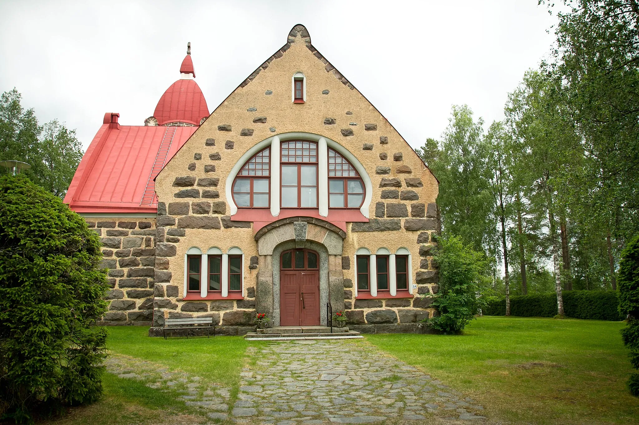 Photo showing: Church of Vuolijoki in June, 2011