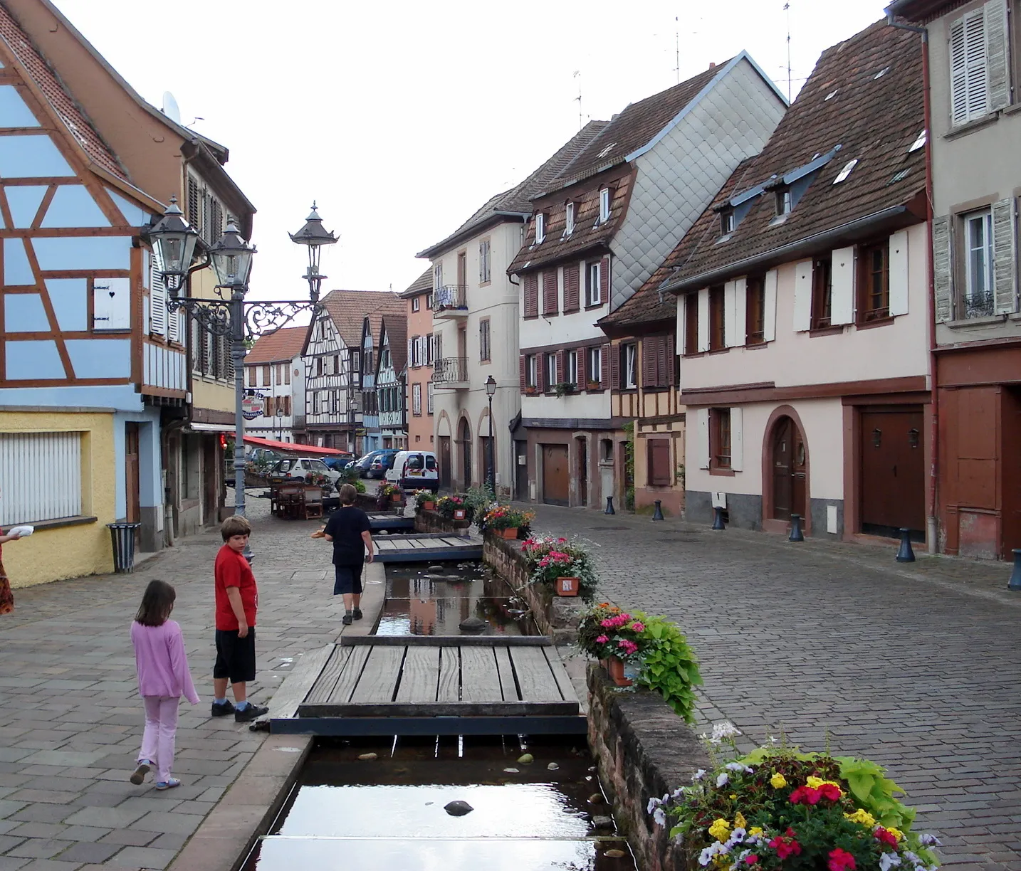 Photo showing: Barr, comm. du dép. du Bas-Rhin, France (région Alsace). Rue typique dans le centre ville.