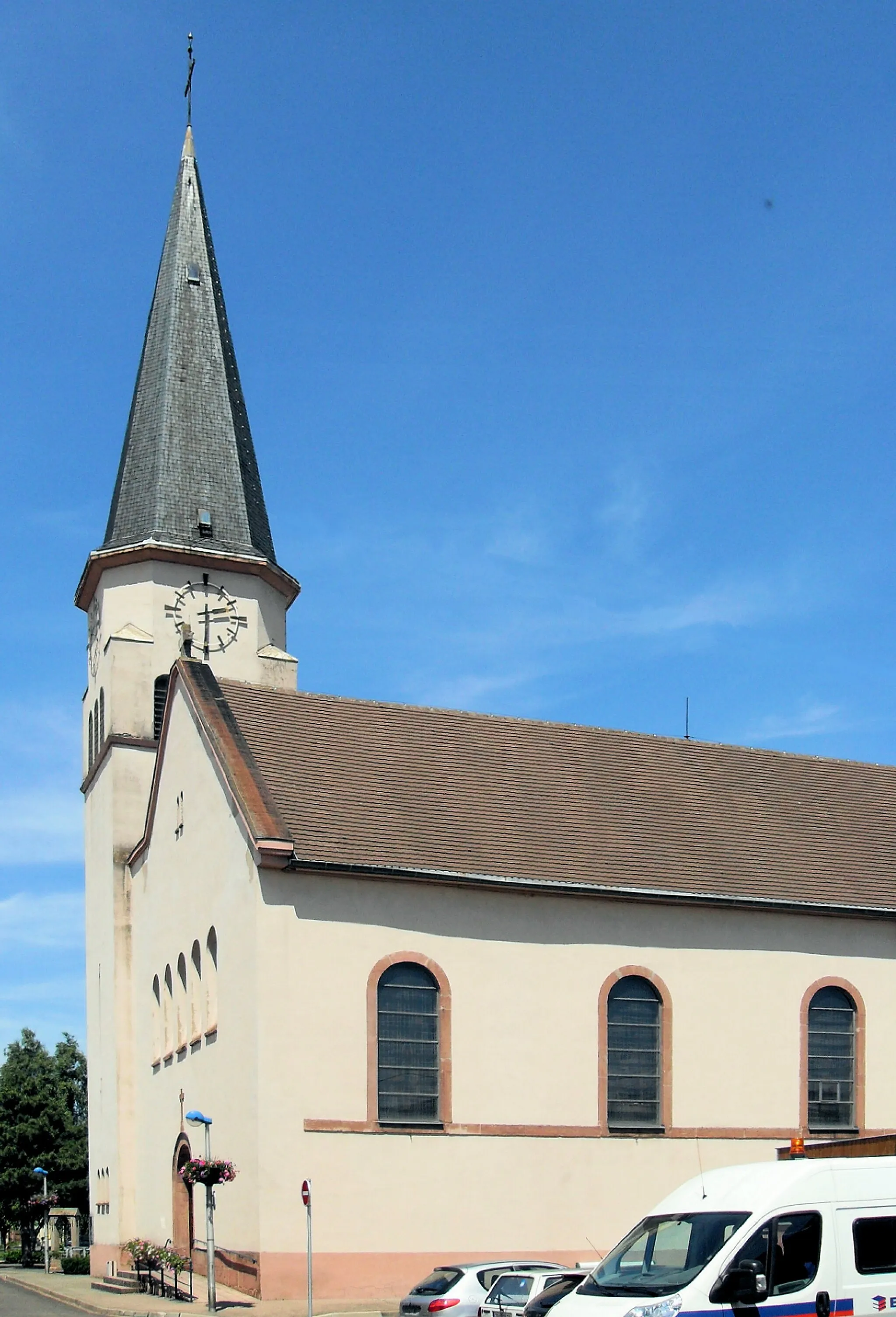 Photo showing: L'église Saint-Jean-Baptiste à Biesheim
