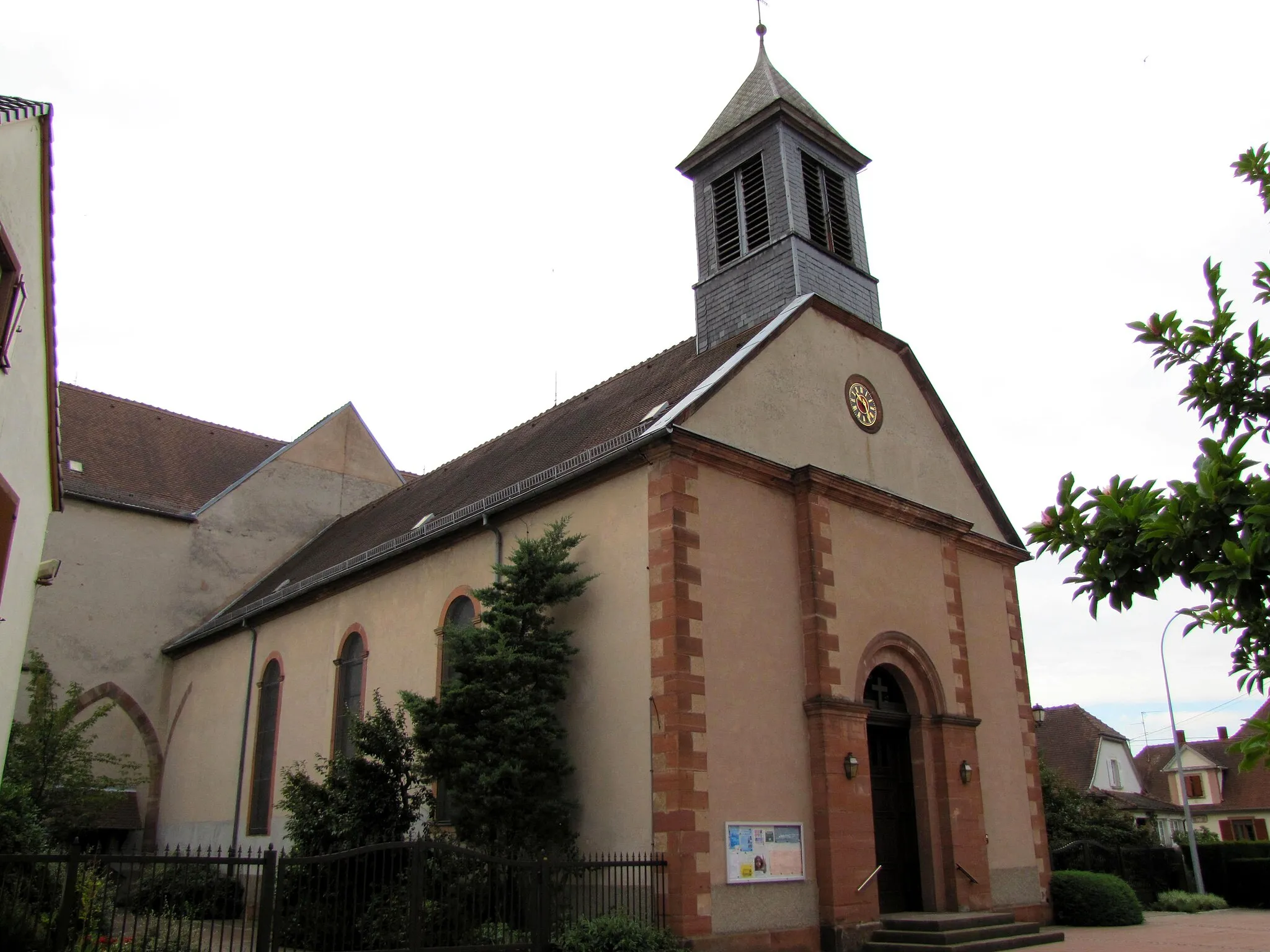 Photo showing: Alsace, Bas-Rhin, Église catholique Saint-Augustin de Bischwiller (IA00124085).