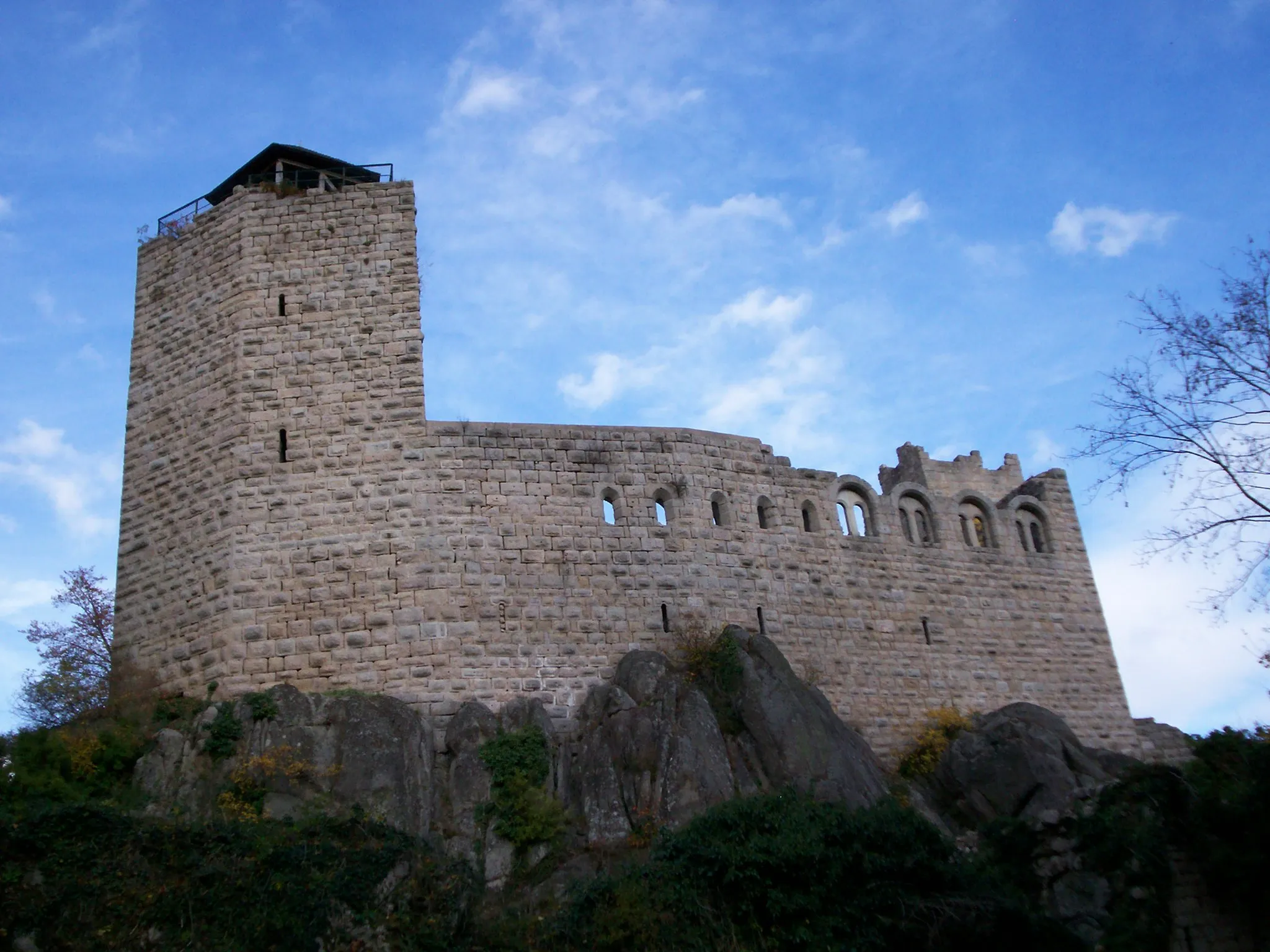 Photo showing: Castle of Bernstein, near Dambach-la-ville, France.