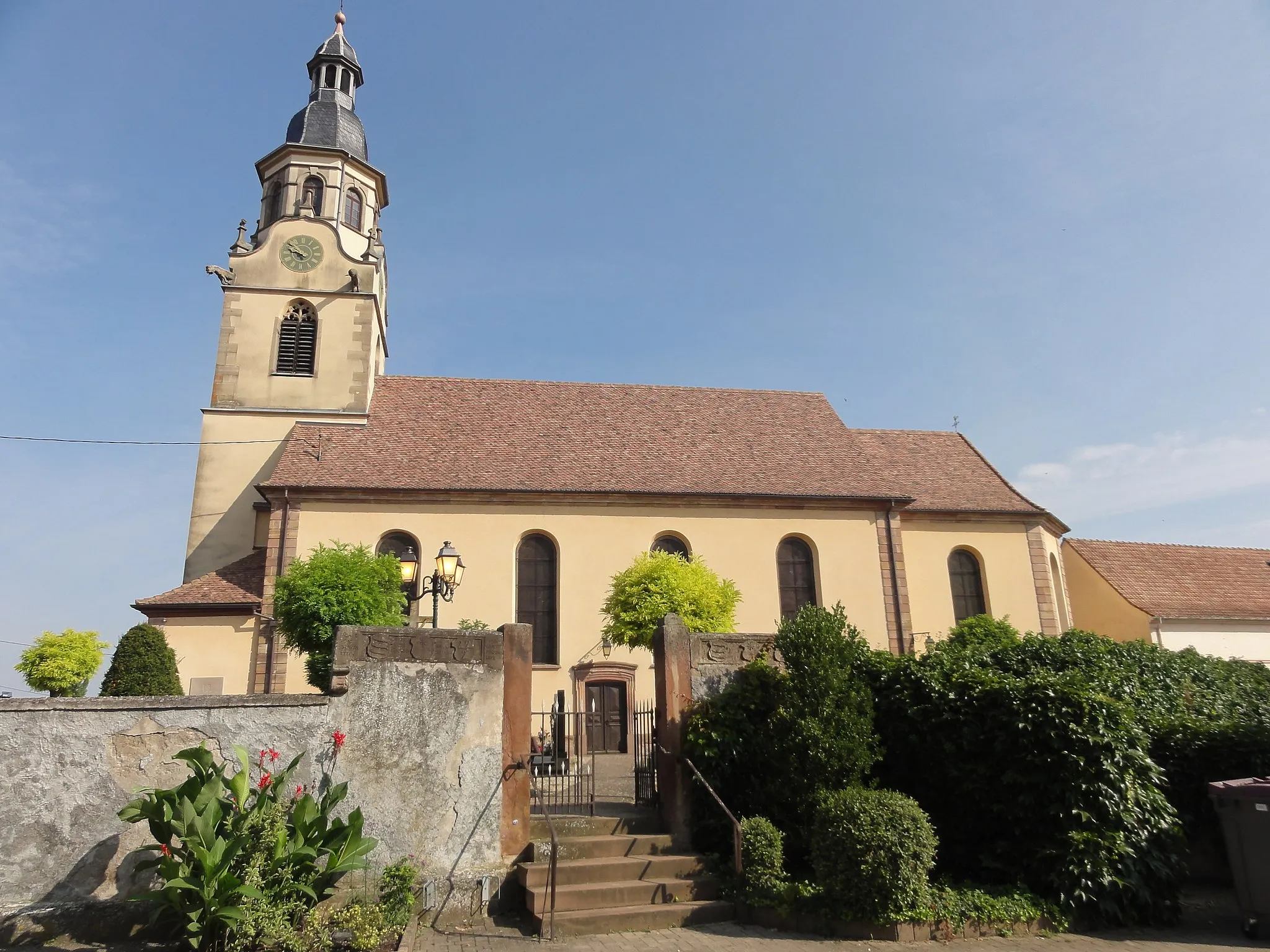 Photo showing: This building is indexed in the base Mérimée, a database of architectural heritage maintained by the French Ministry of Culture, under the reference IA00023406 .