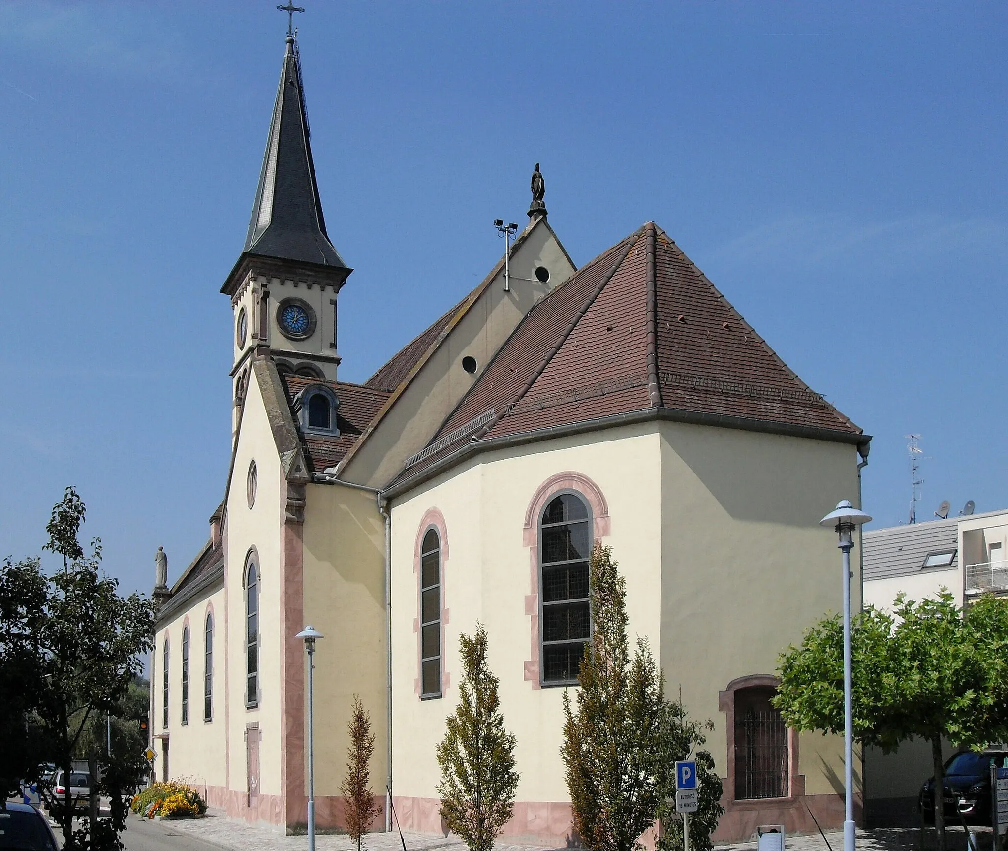 Photo showing: L'église Saint-Laurent à Hésingue, côté est