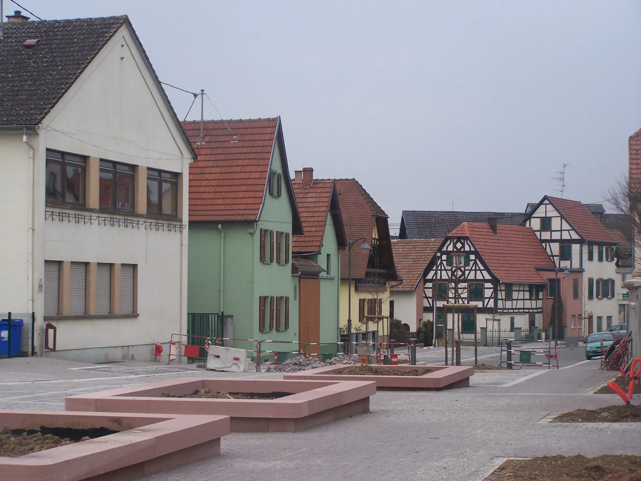 Photo showing: The French Alsatian commune of Mommenheim, some kilometers away from Strasbourg in winter.
