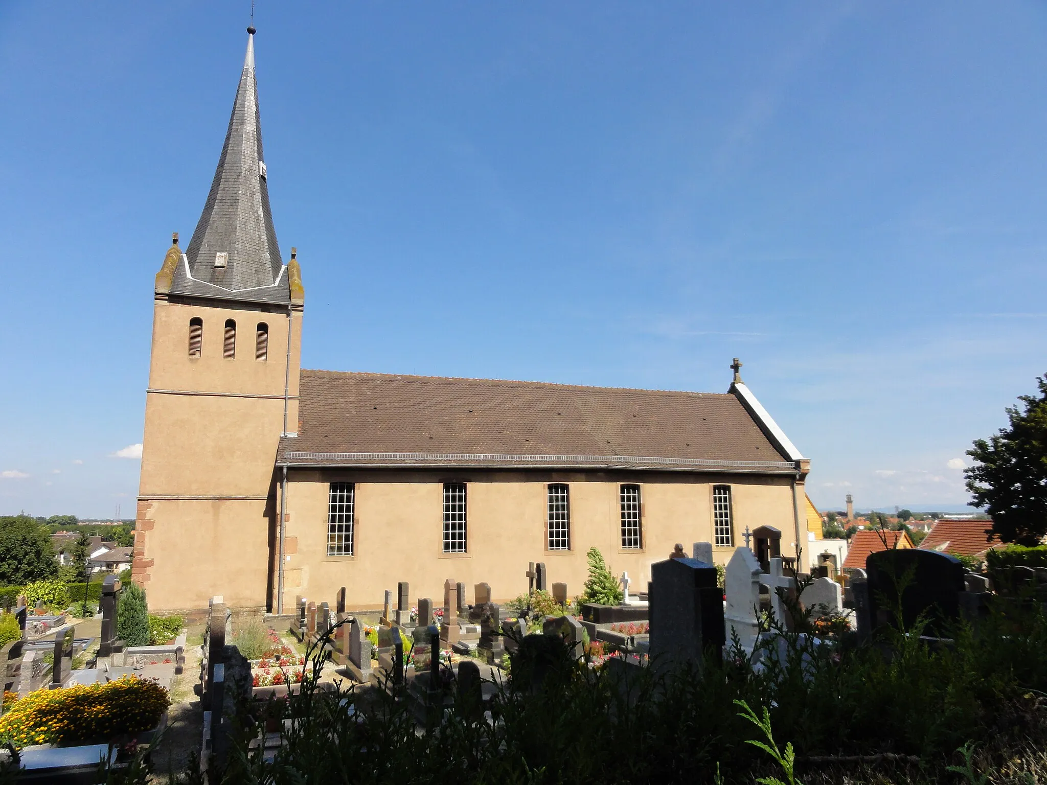 Photo showing: Alsace, Bas-Rhin, Église protestante de Mundolsheim (PA00084810, IA67007261).